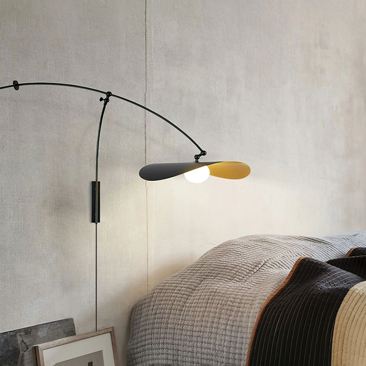 Myrna Wall Mobile Plug-In Lamp