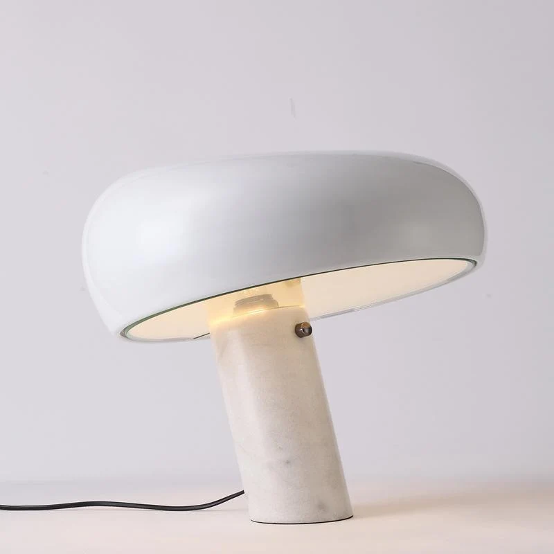 Snnopy Table Lamp