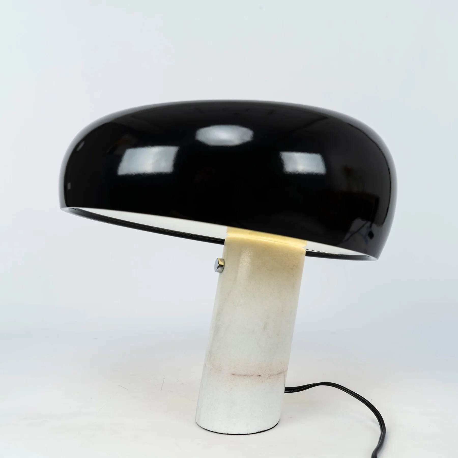 Snnopy Table Lamp