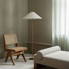 9602 Floor Lamp