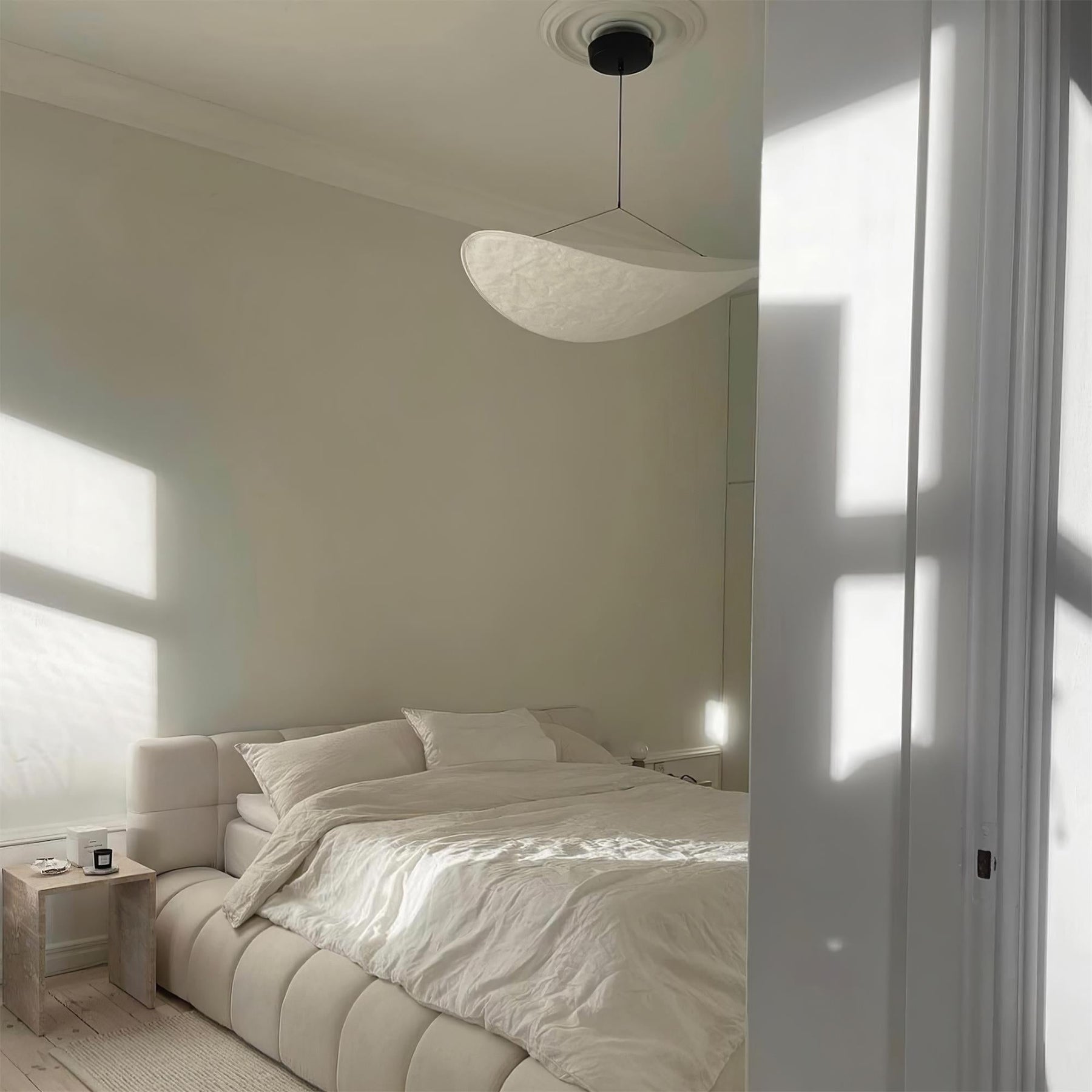 Aeris Cloud Disc Pendant Light