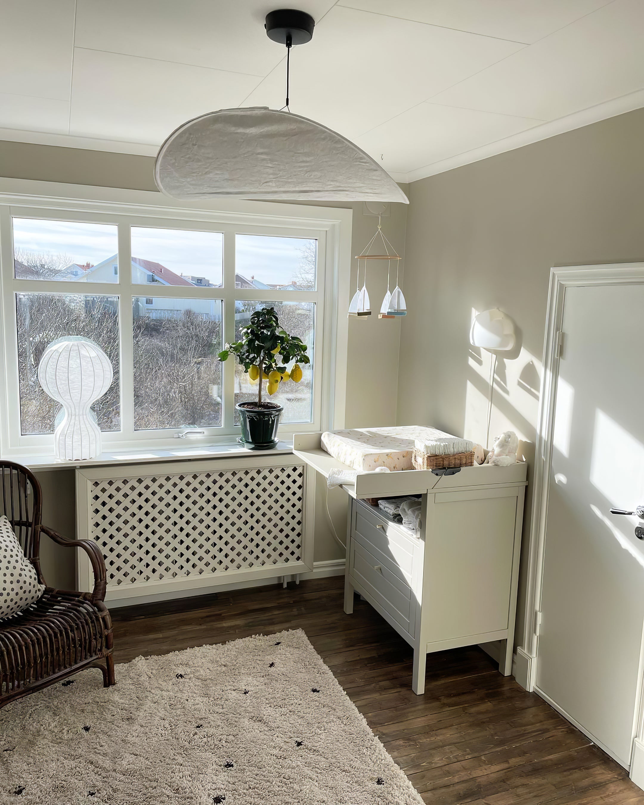 Aeris Cloud Disc Pendant Light