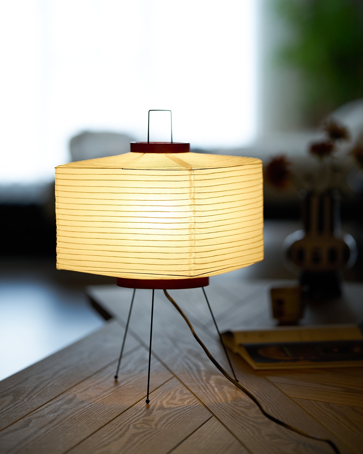 Sora Washi Paper Tripod Lamp