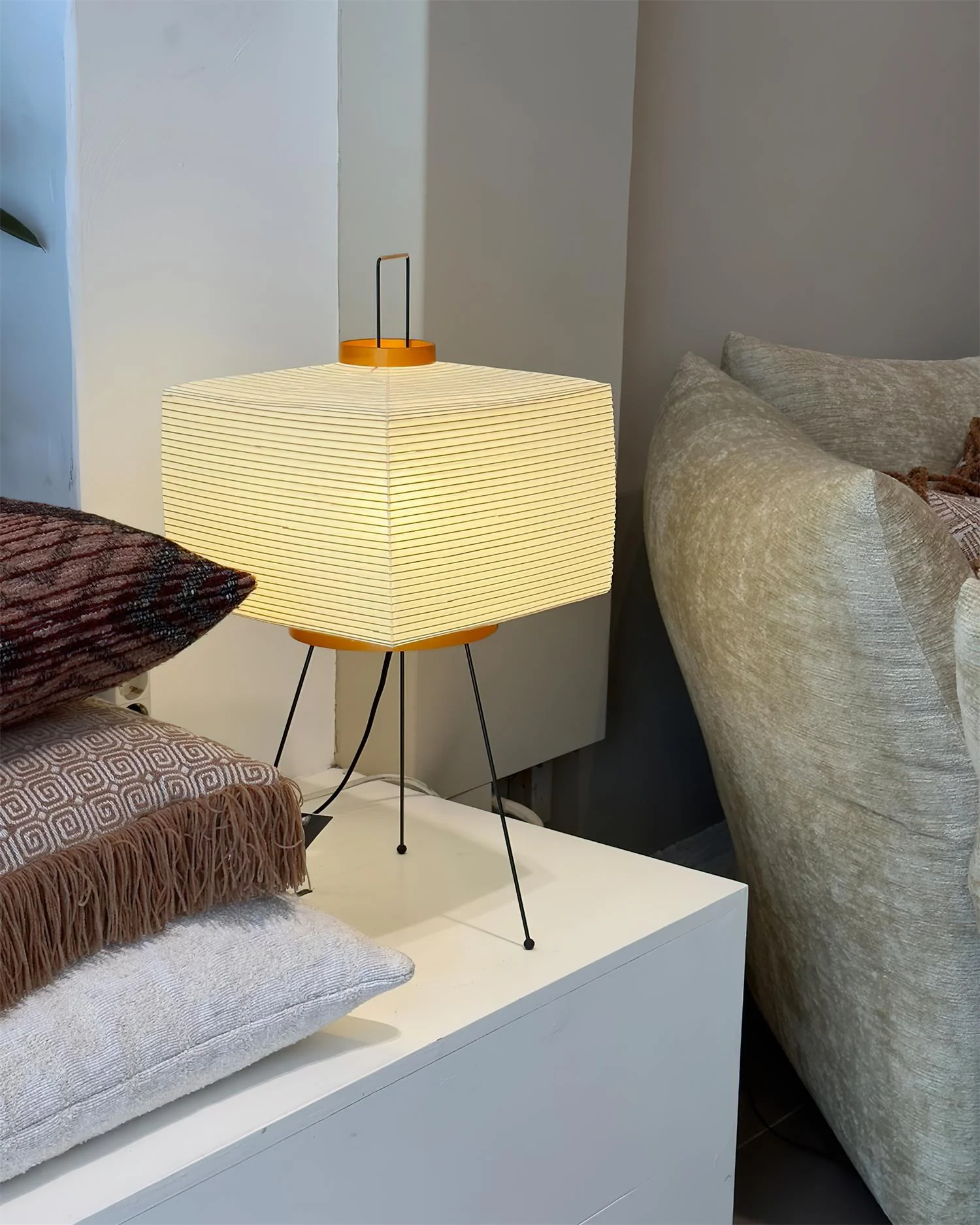 Sora Washi Paper Tripod Lamp