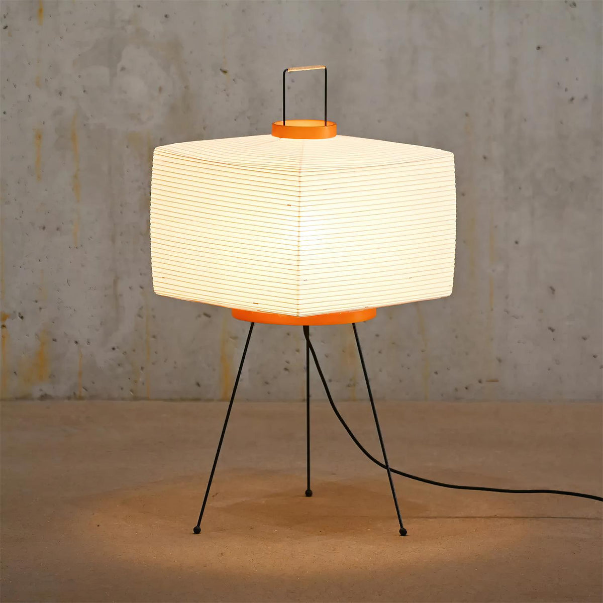 Sora Washi Paper Tripod Lamp