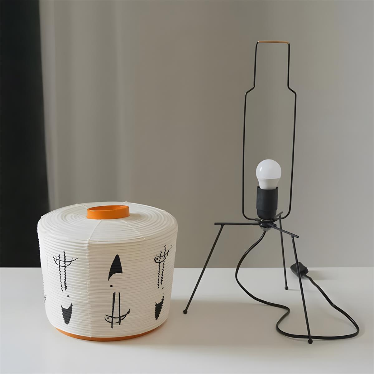 Akari 2A Table Light