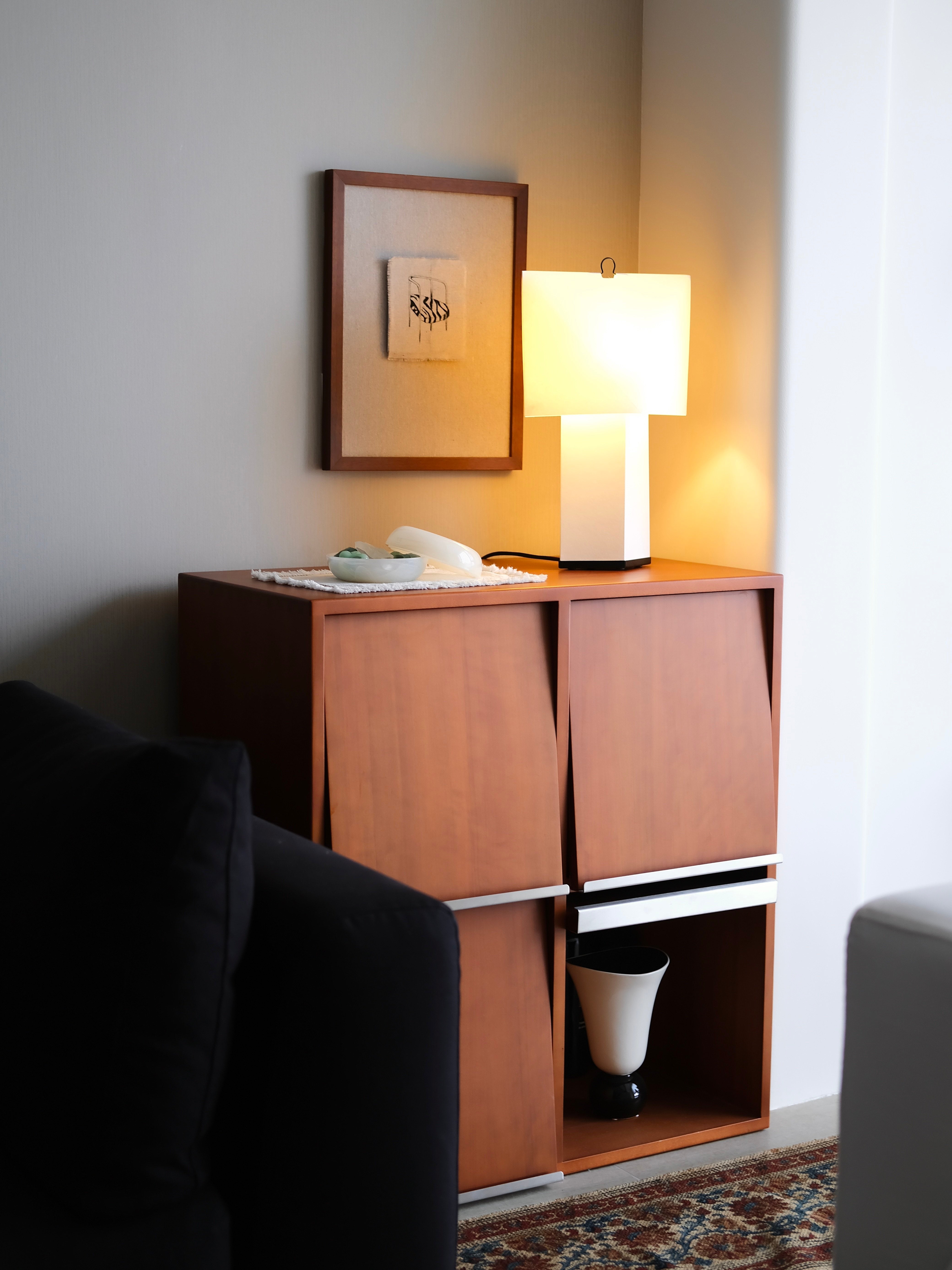 Aplat Table Lamp