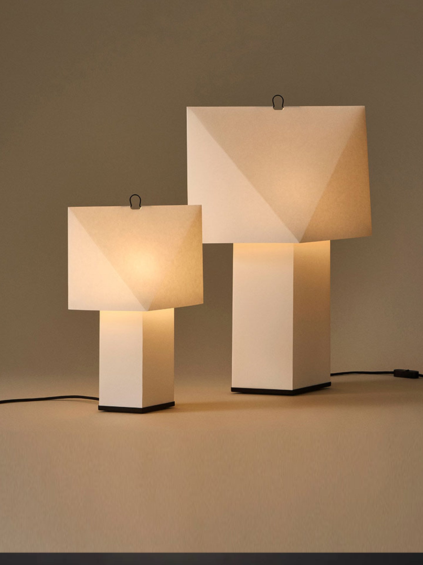Aplat Table Lamp