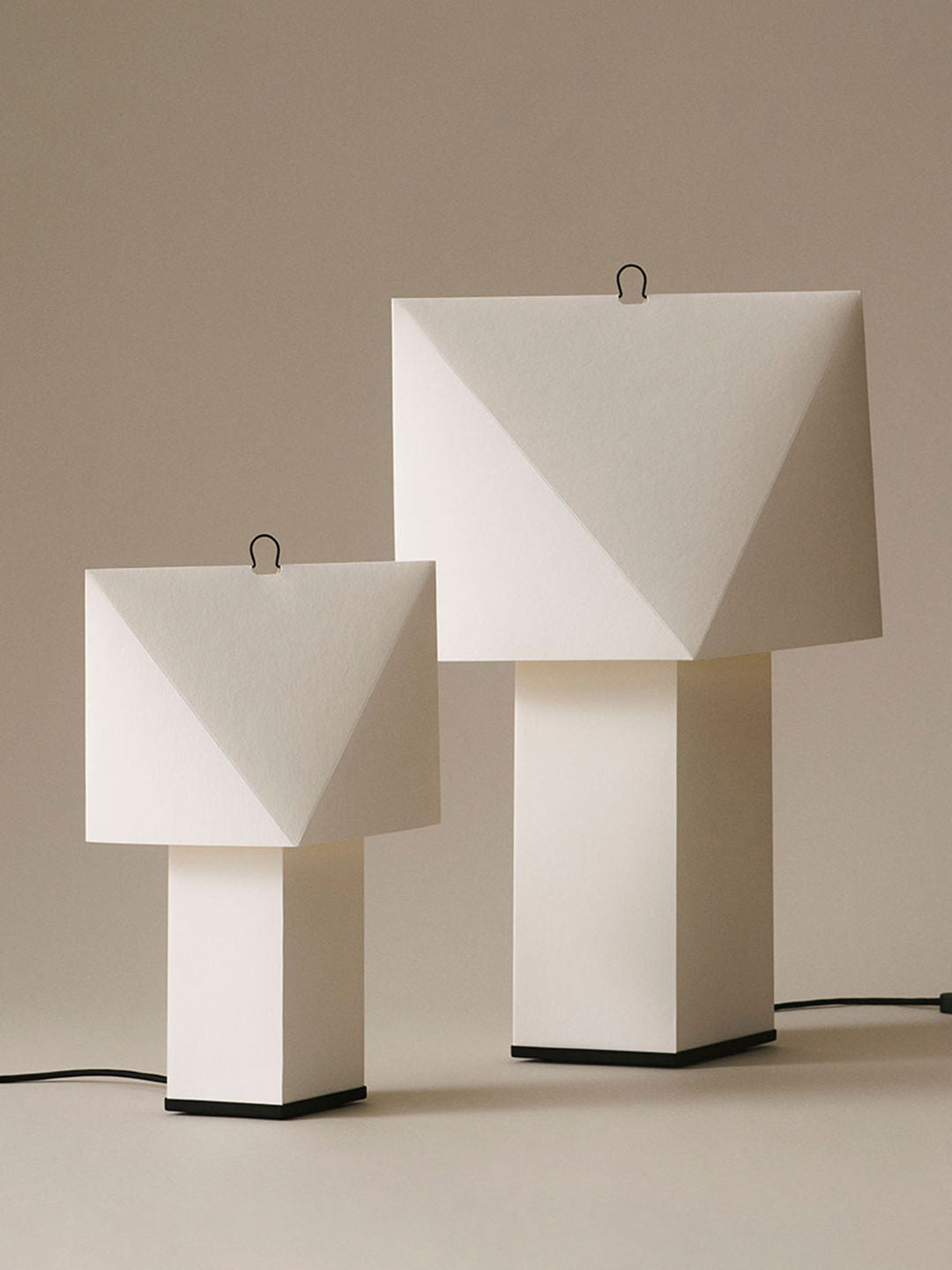 Aplat Table Lamp