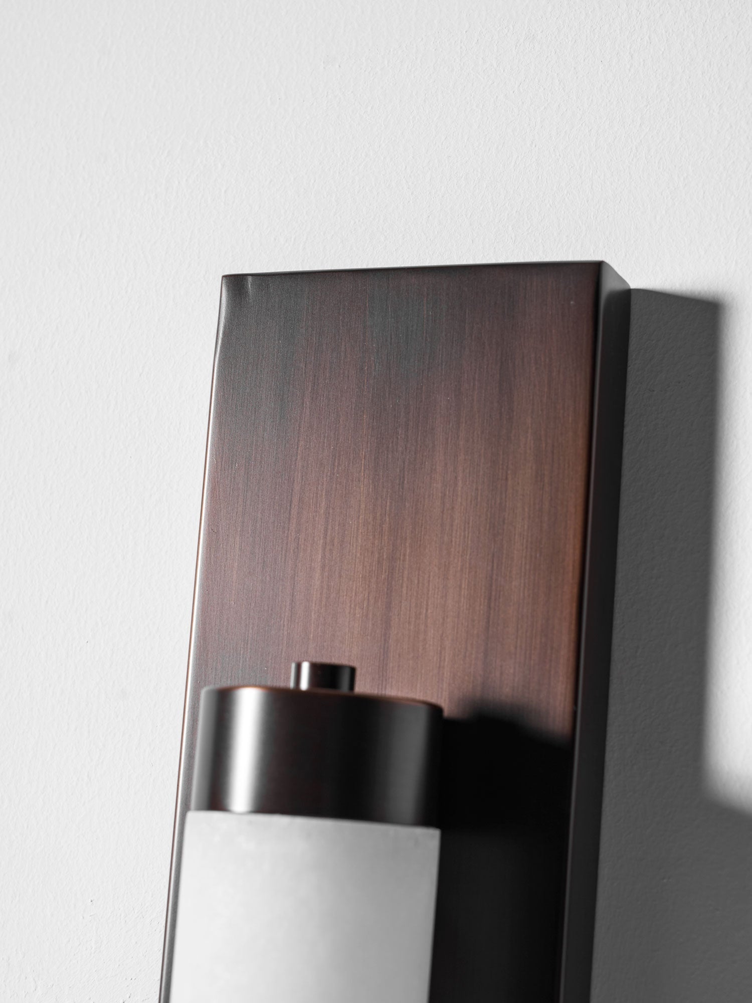 Arden Spanish Alabaster Column Sconce