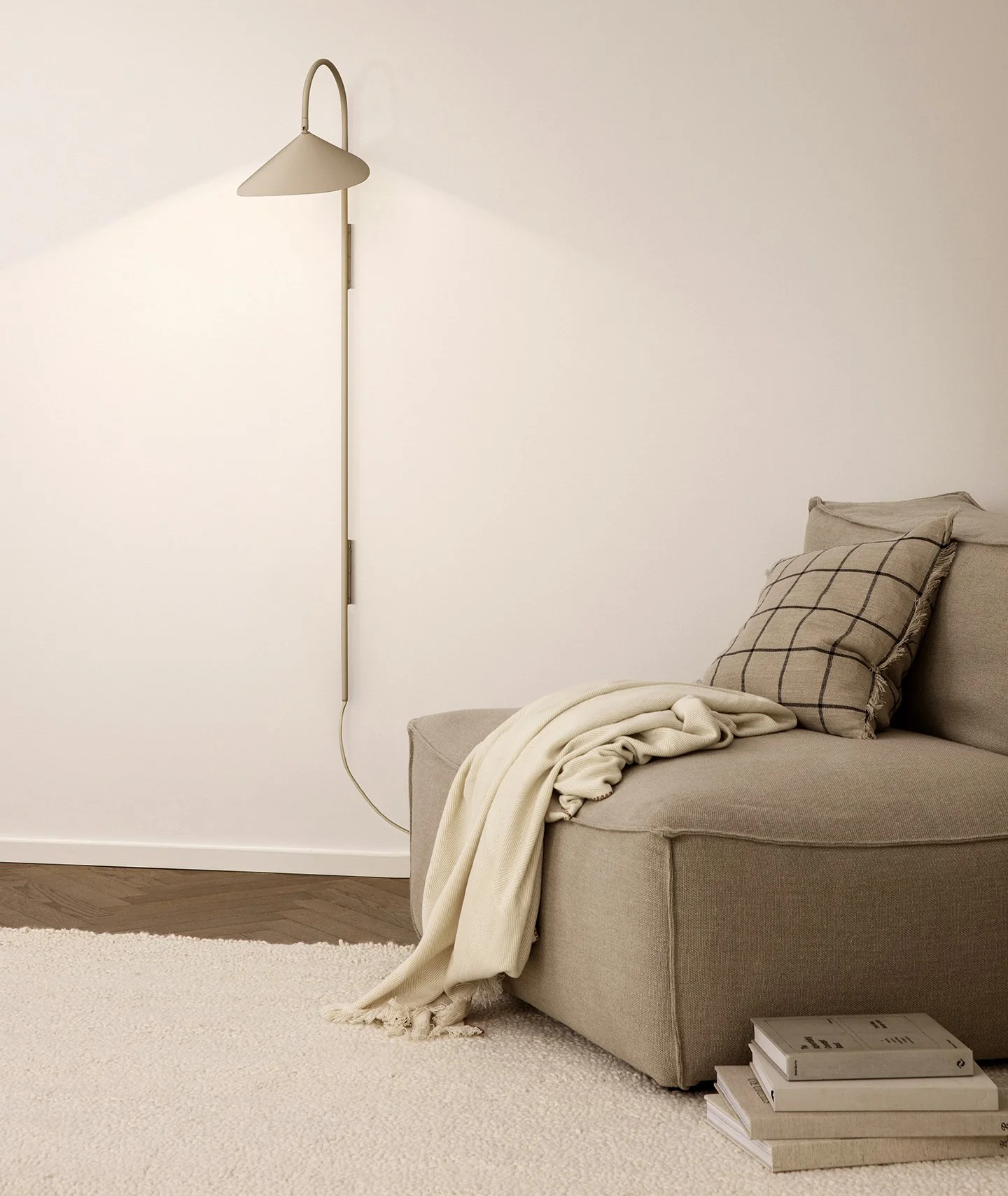 Arum Plug-In Wall Sconce