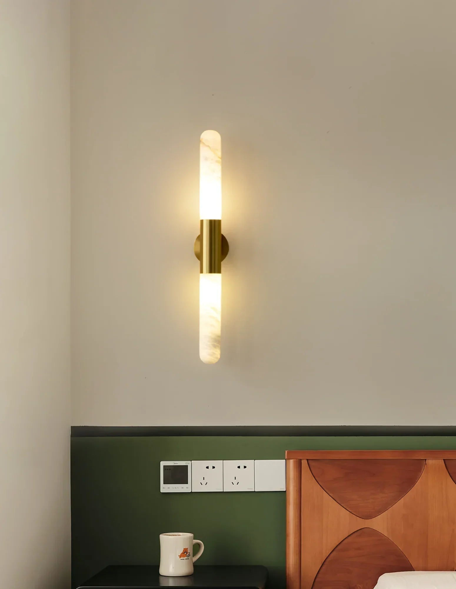 Aurevon Alabaster Linear Wall Sconce
