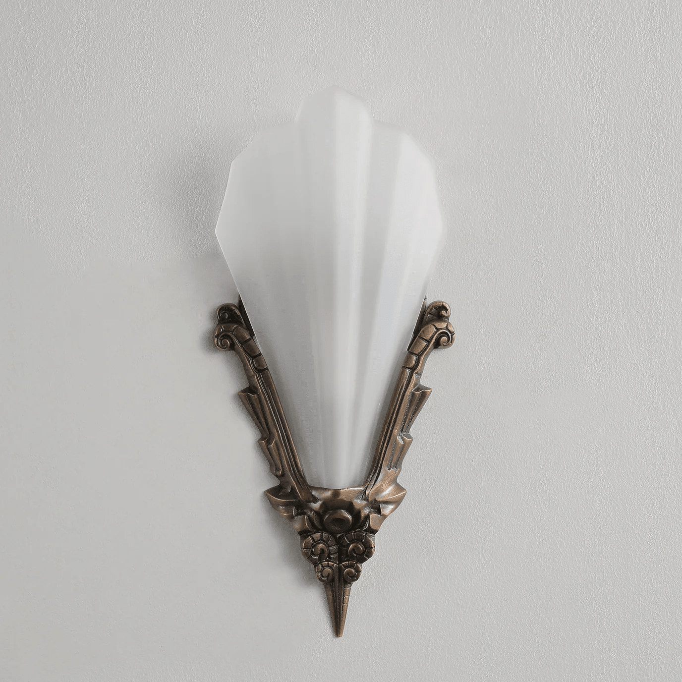Aurivelle Deco Glass Wall Sconce