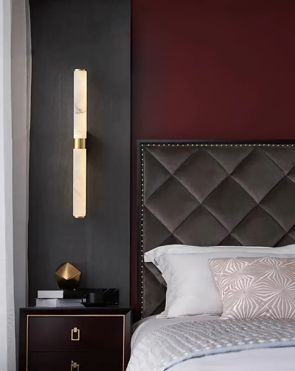 Aveline Linear Alabaster Rod Sconce