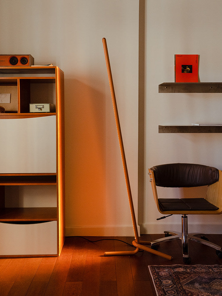 Avenor Inclined Linear Floor Lamp