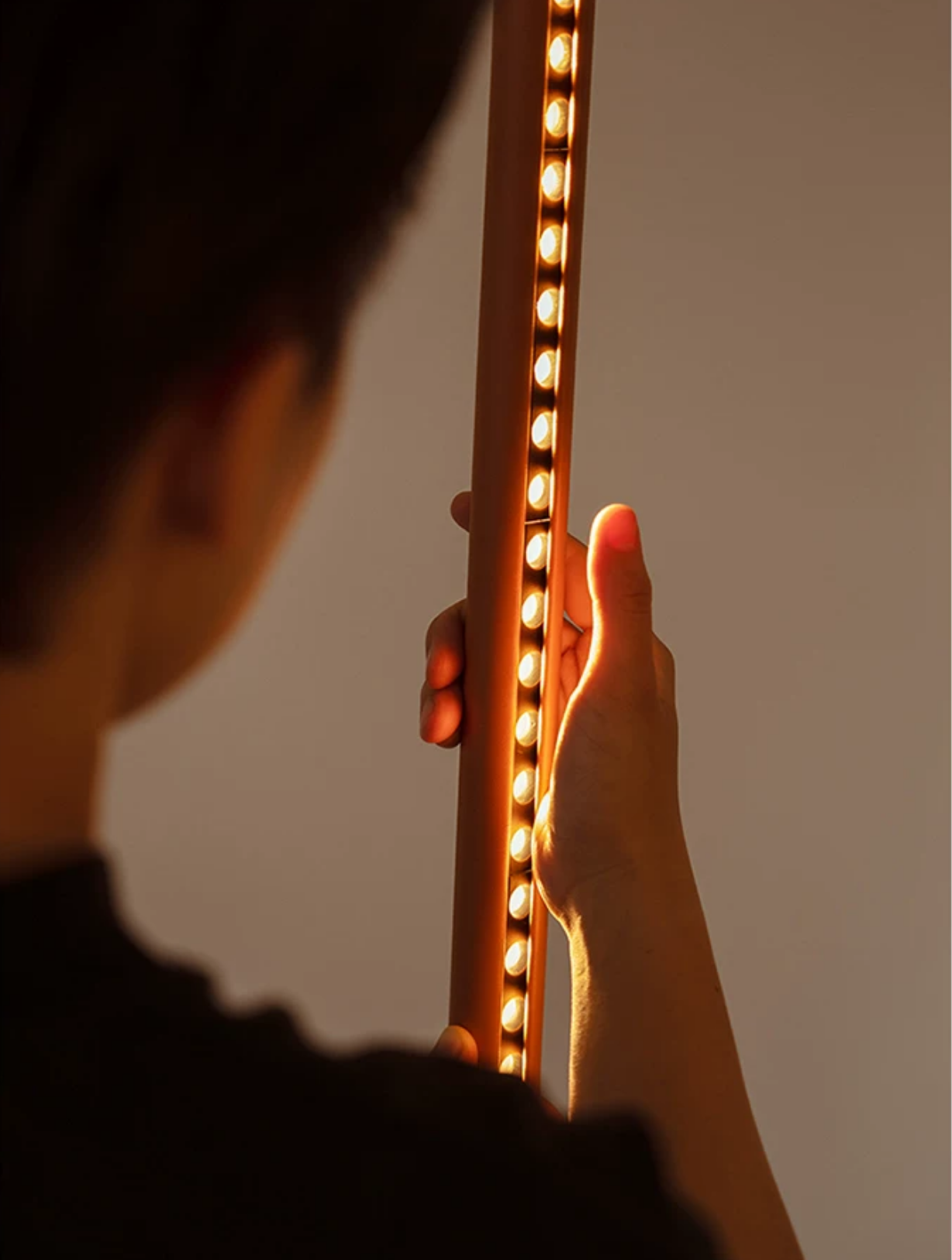 Avenor Inclined Linear Floor Lamp