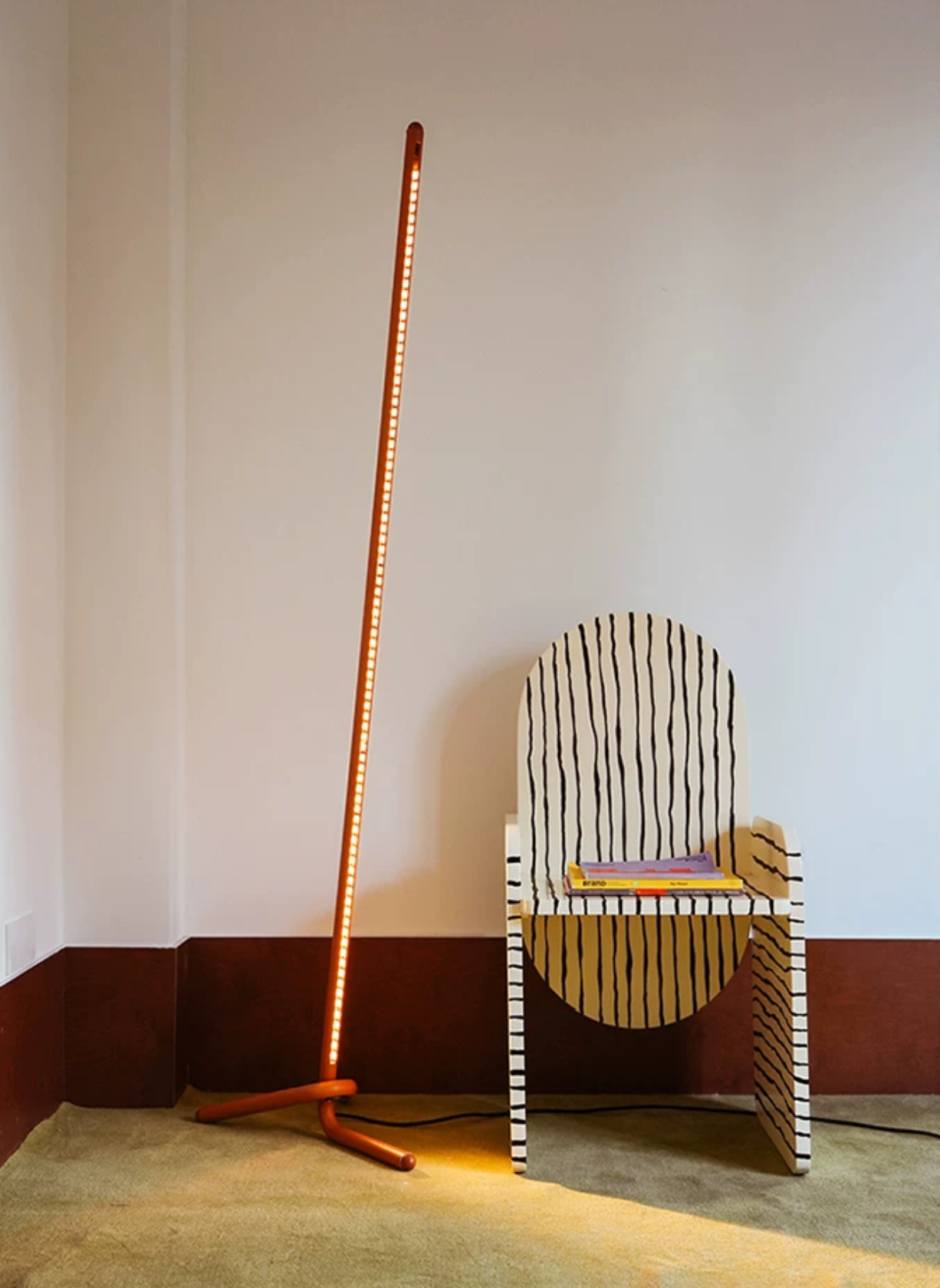Avenor Inclined Linear Floor Lamp