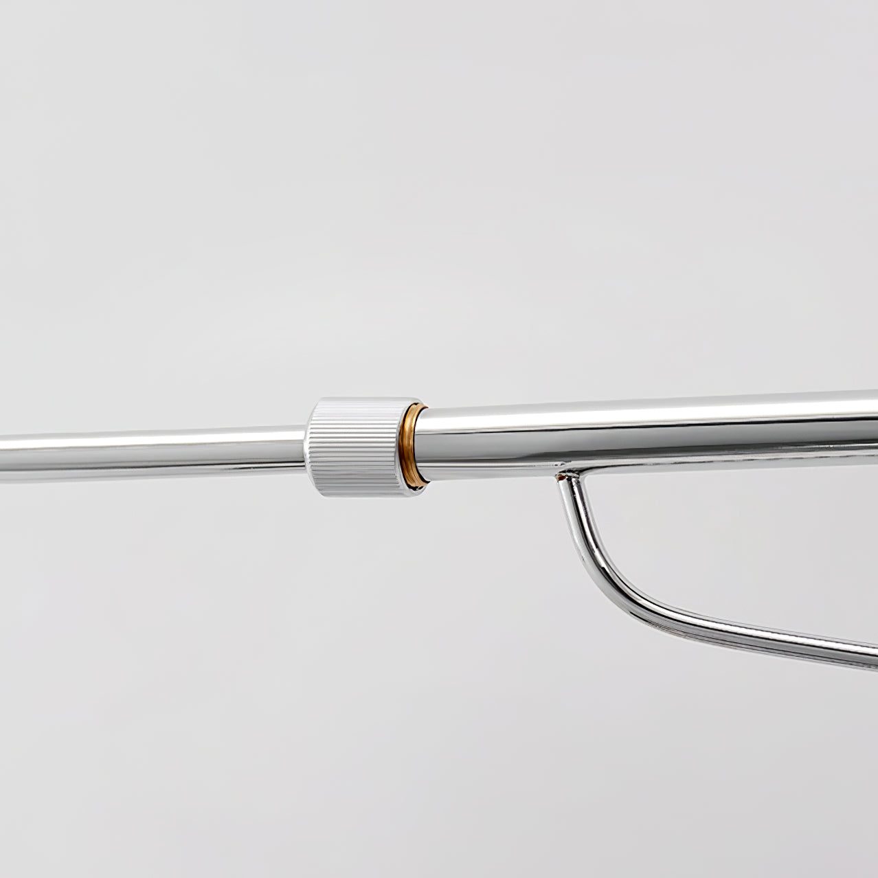 Averyn Telescopic Wall Lamp