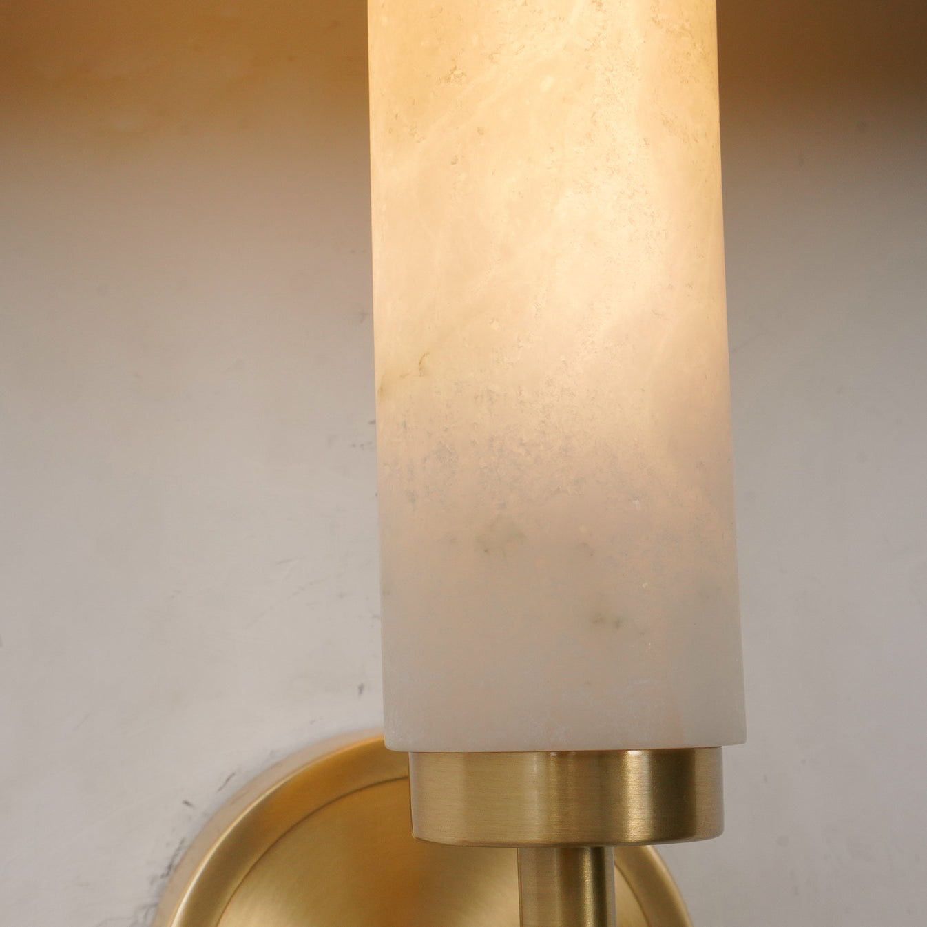 Brindisi Alabaster Wall Lamp