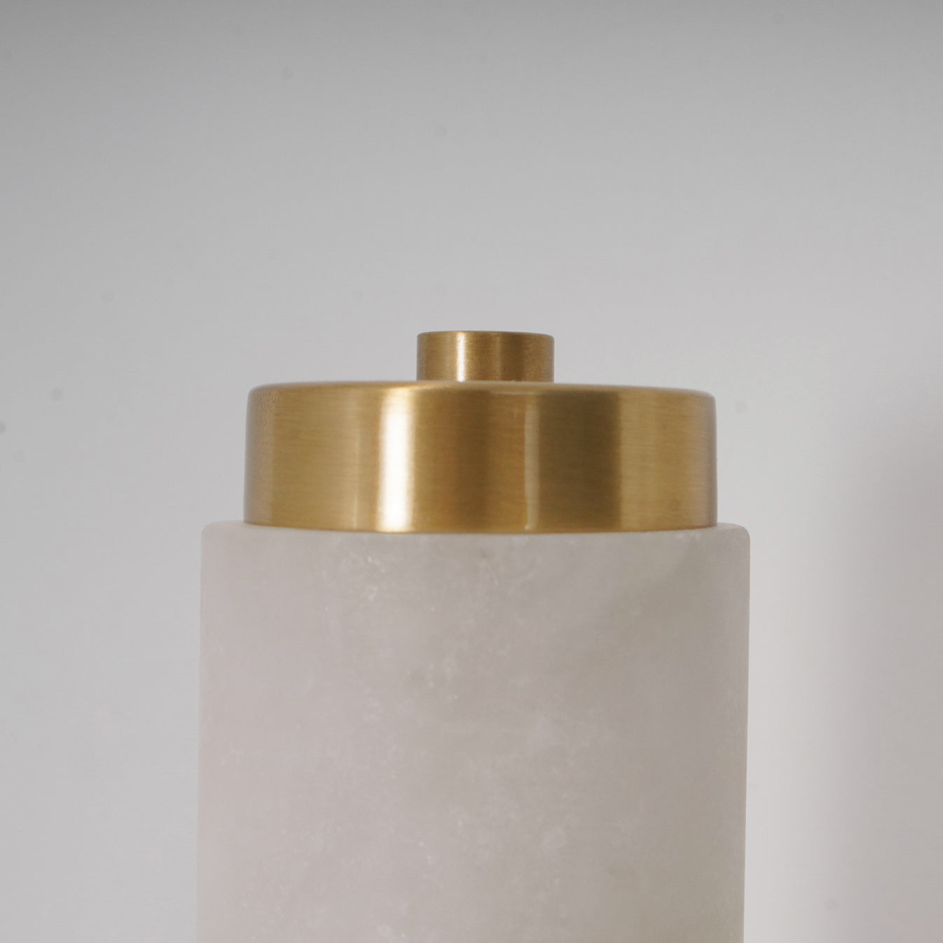 Brindisi Alabaster Wall Lamp