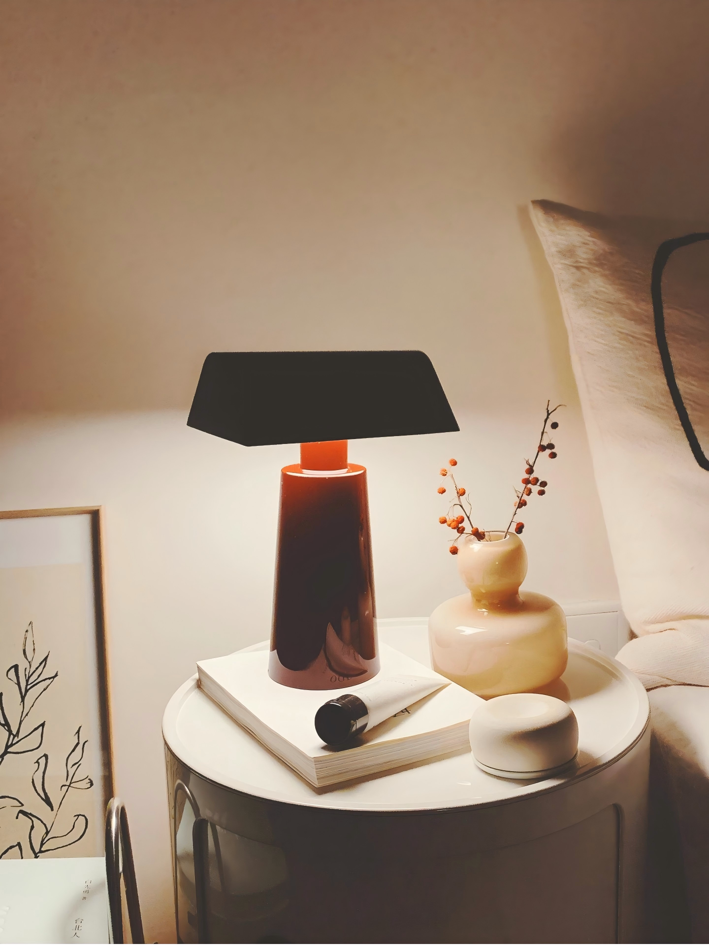 Caret MF1 Portable Table Lamp