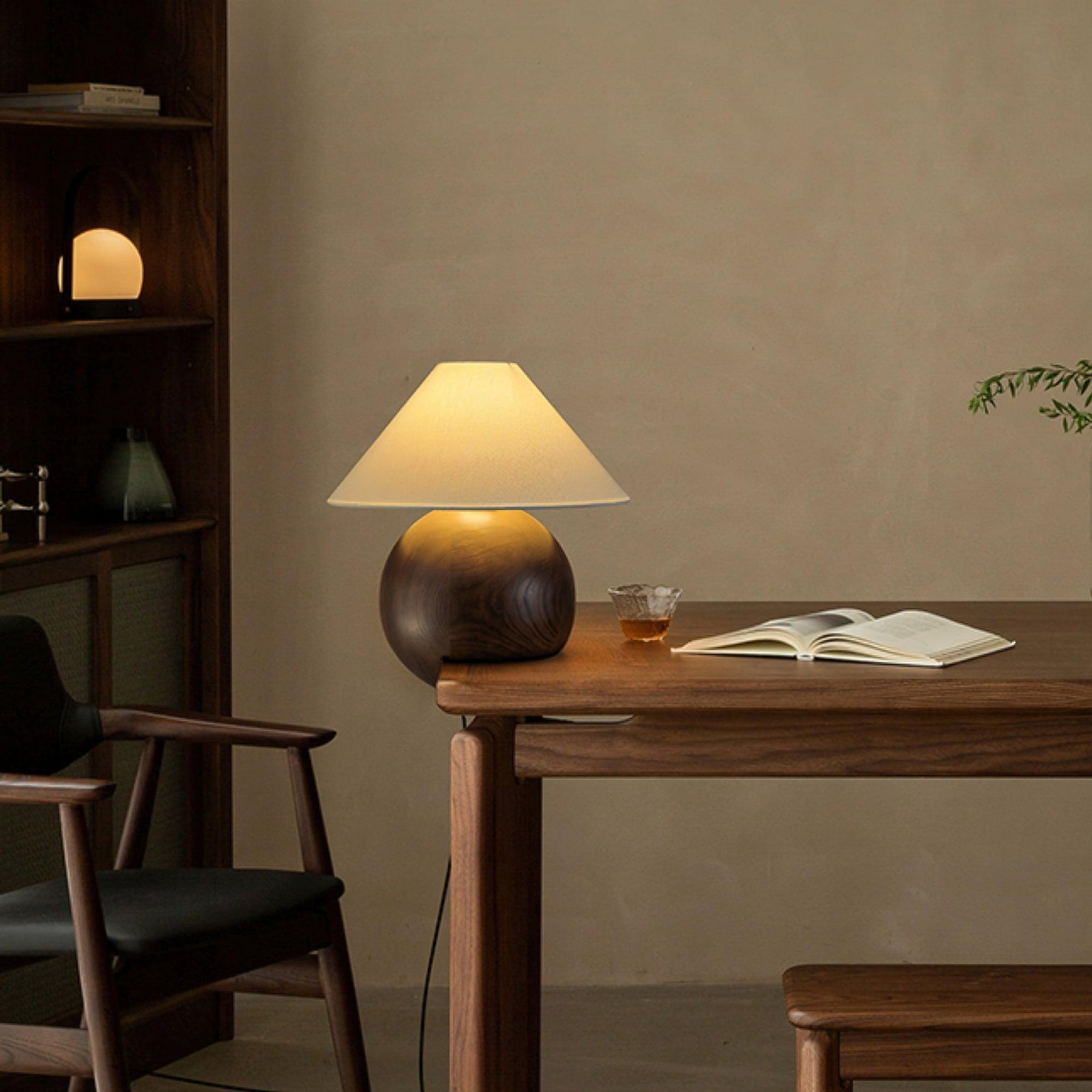 Cavelle Solid Wood Table Lamp