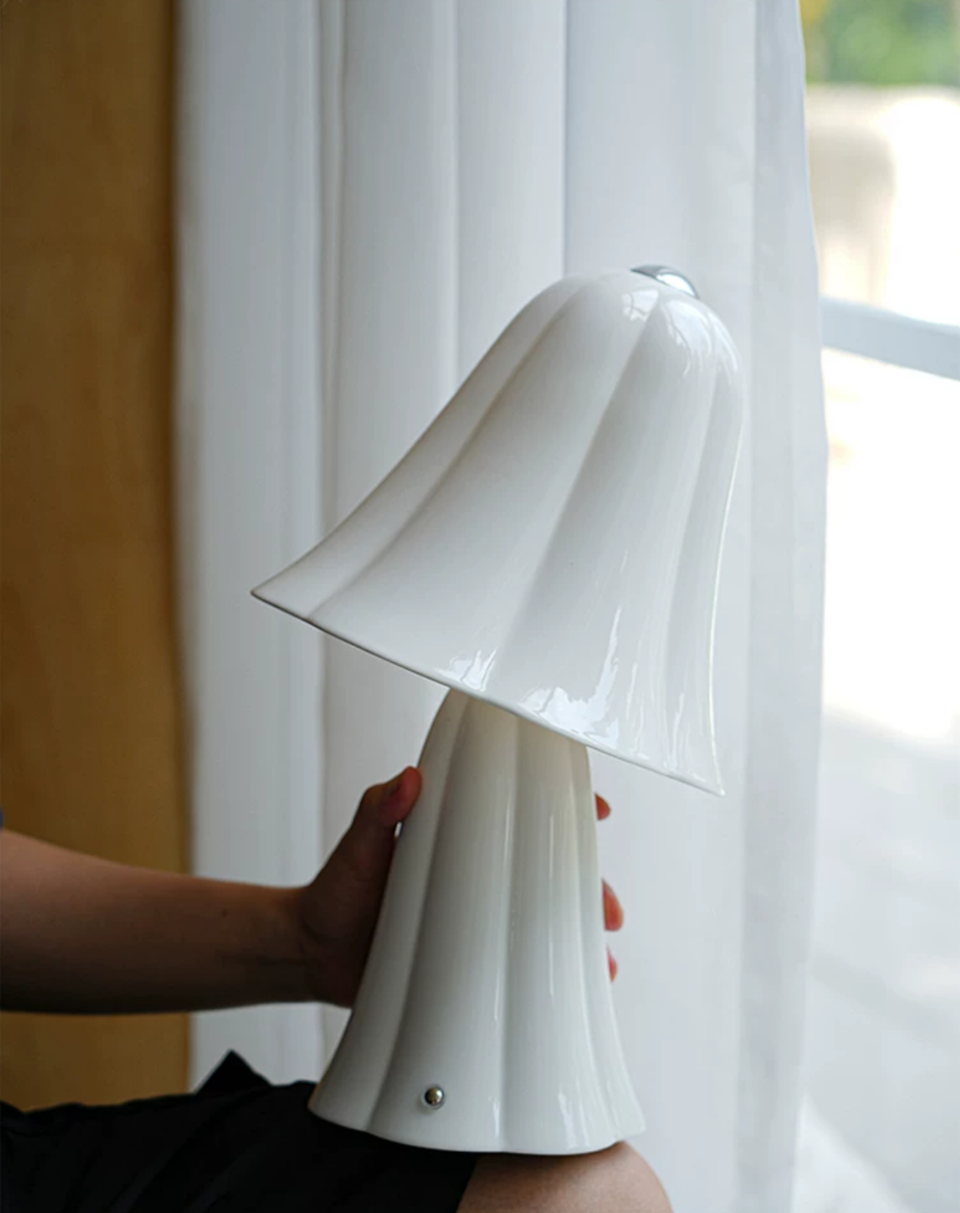 Cerelle Bloom Rechargeable Ceramic Table Lamp