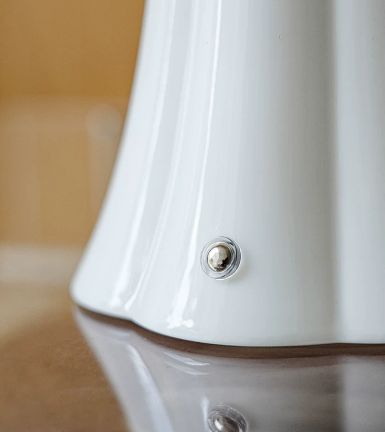 Cerelle Bloom Rechargeable Ceramic Table Lamp