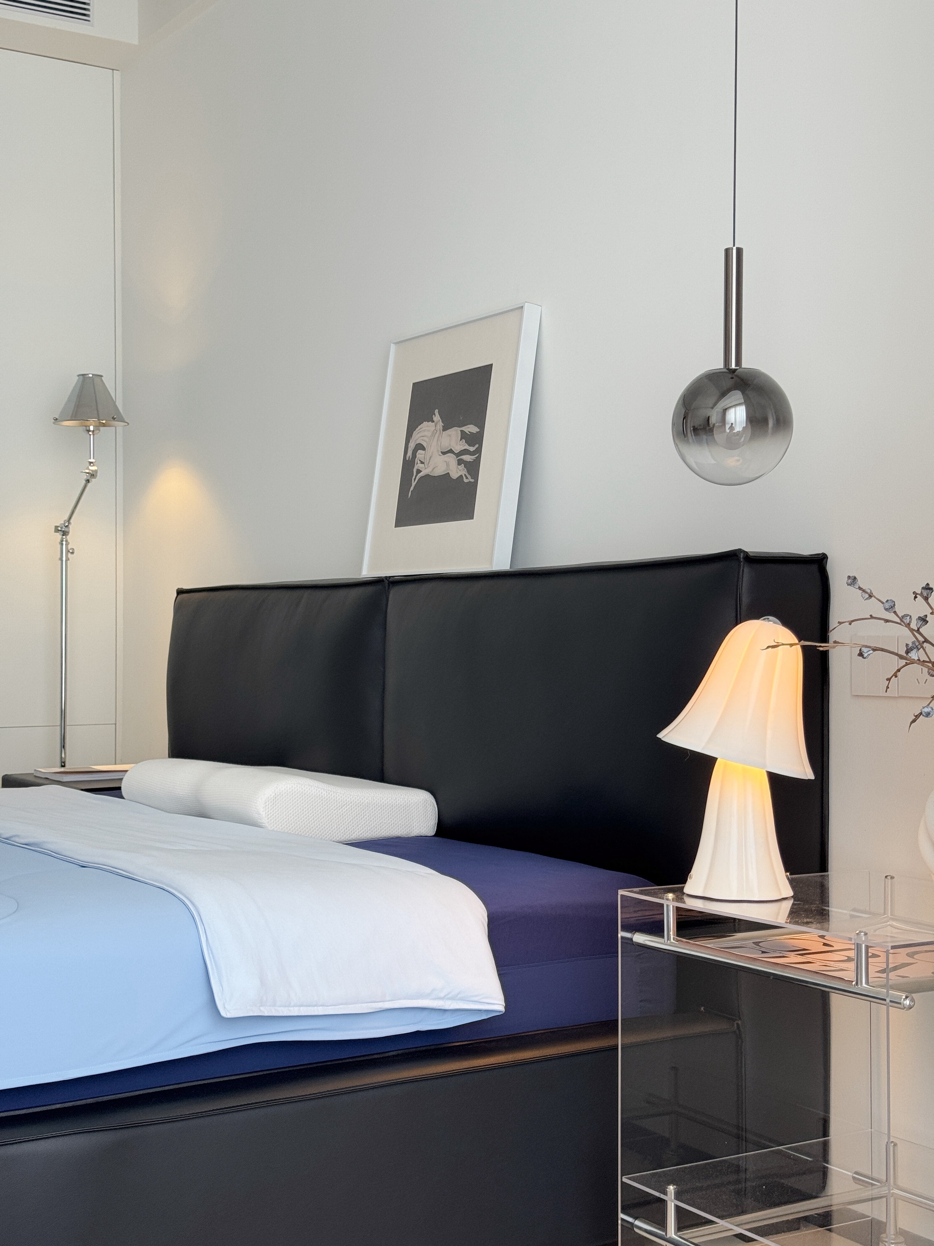 Cerelle Bloom Rechargeable Ceramic Table Lamp