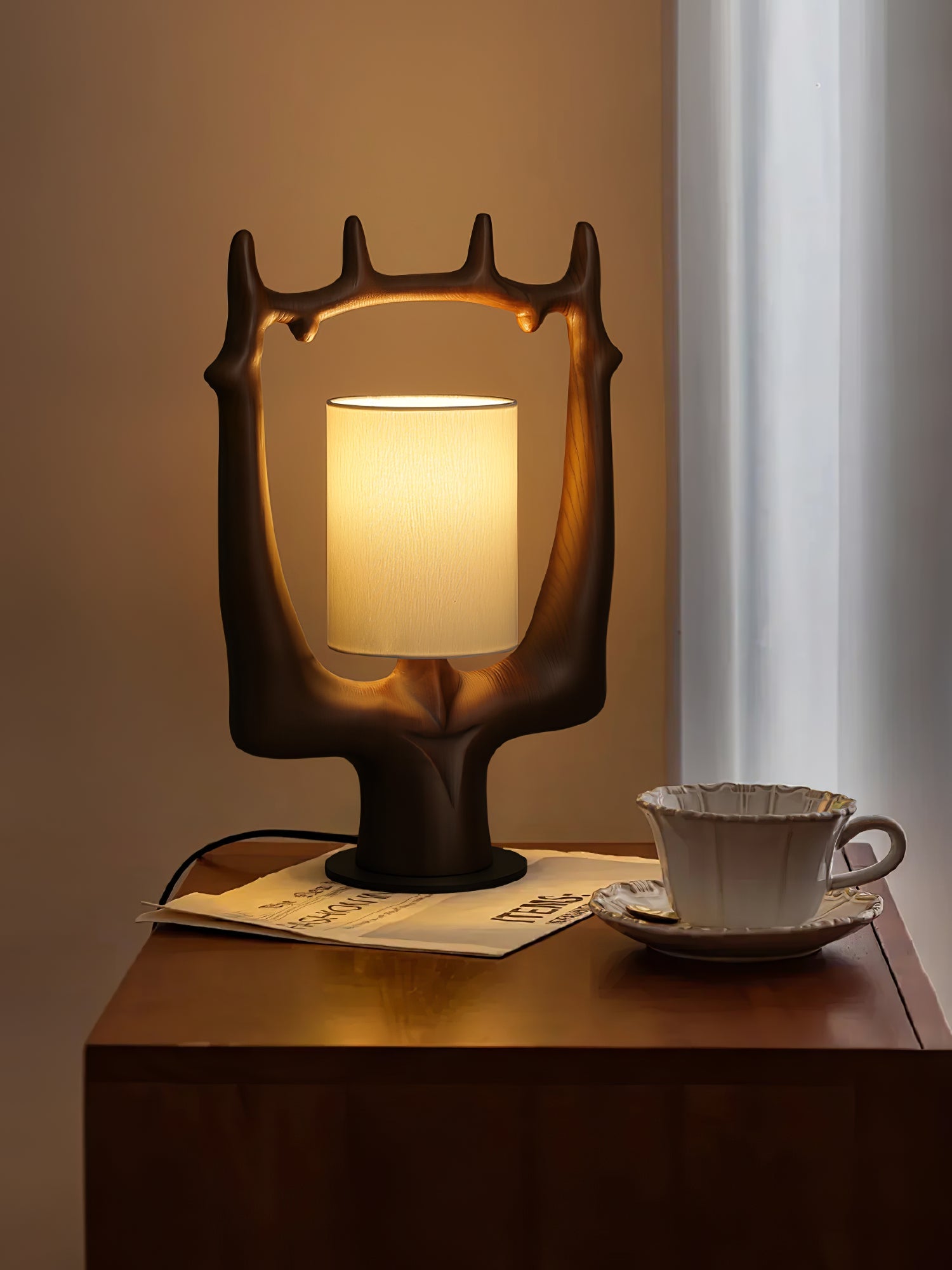 Cervina Sculptural Wood Ring Table Lamp