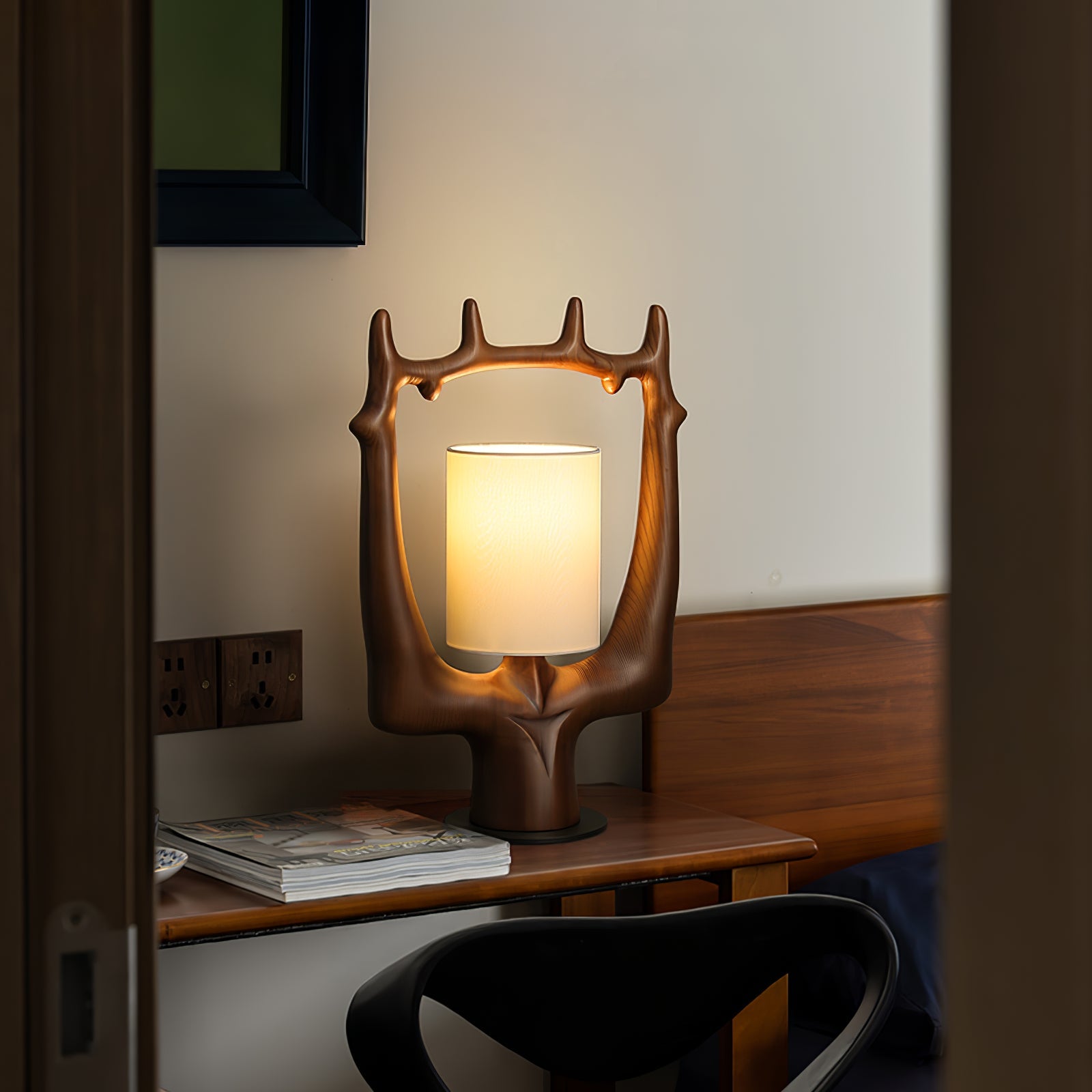 Cervina Sculptural Wood Ring Table Lamp