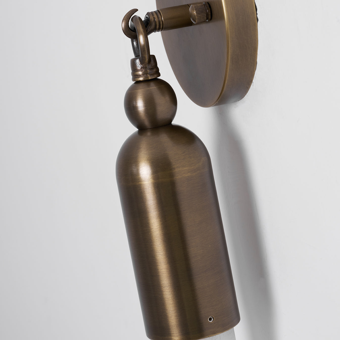 Darby Wall Lamp