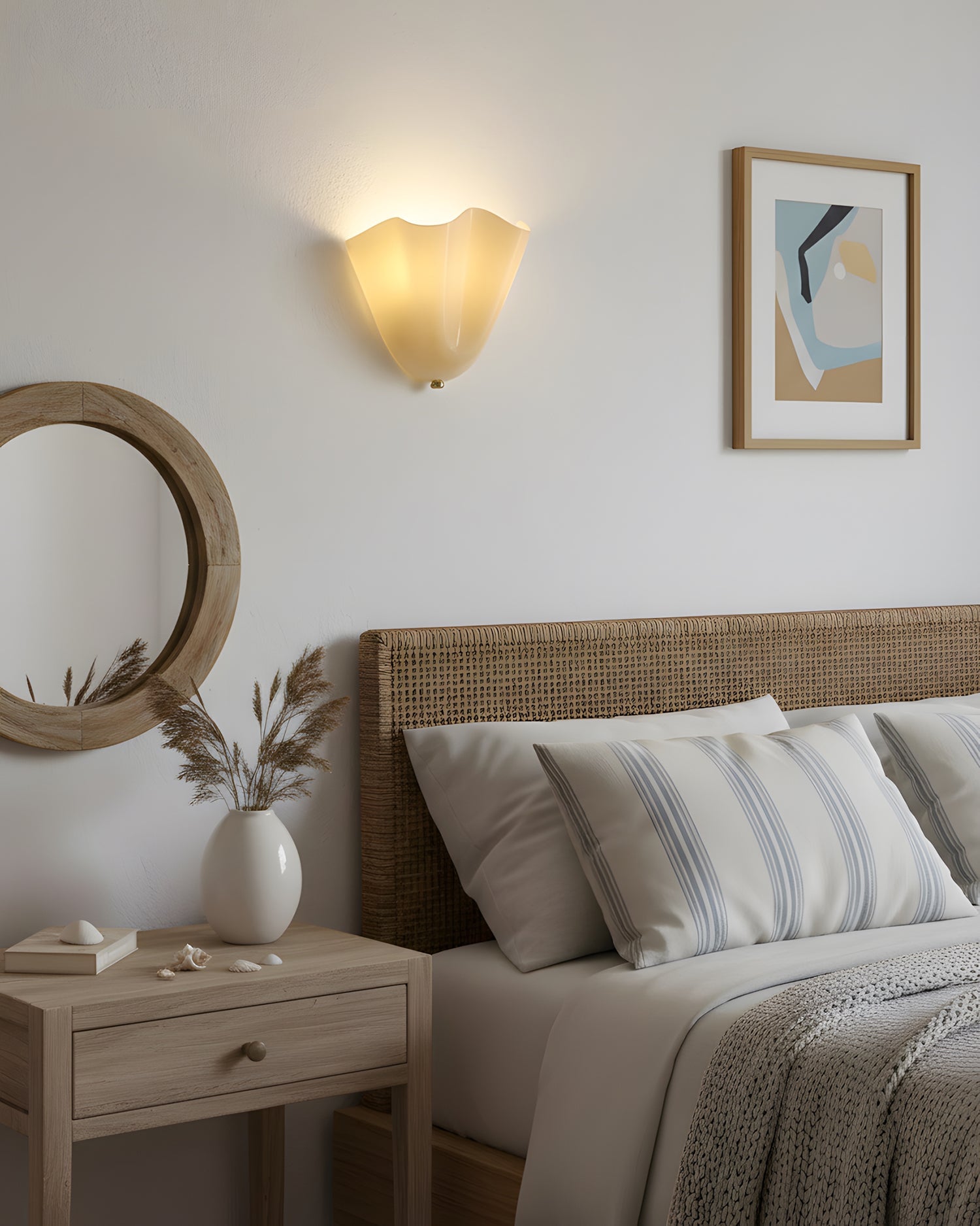 Elara Petal Glass Wall Sconce