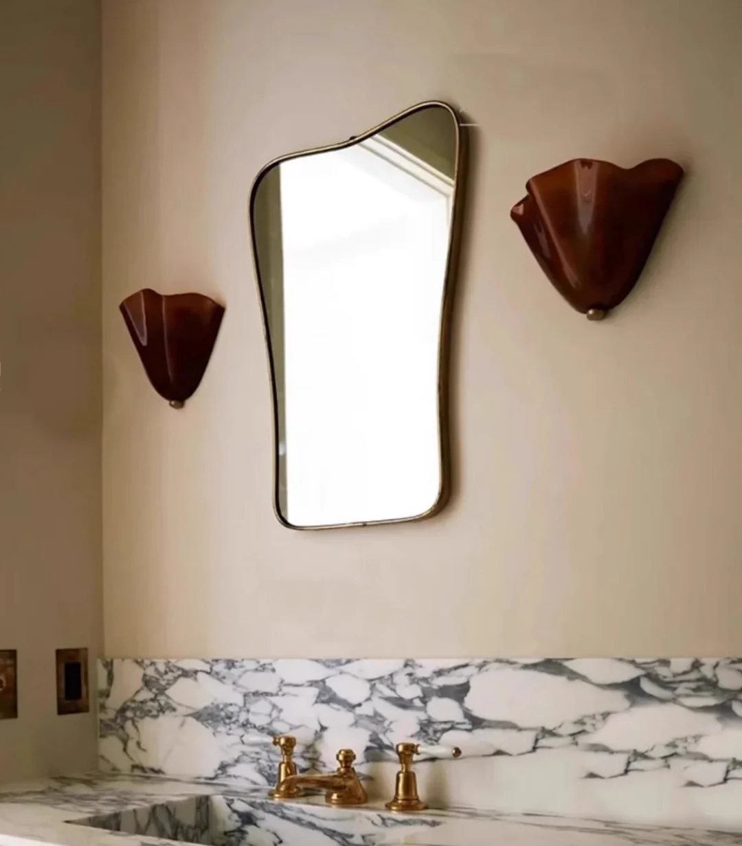 Elara Petal Glass Wall Sconce