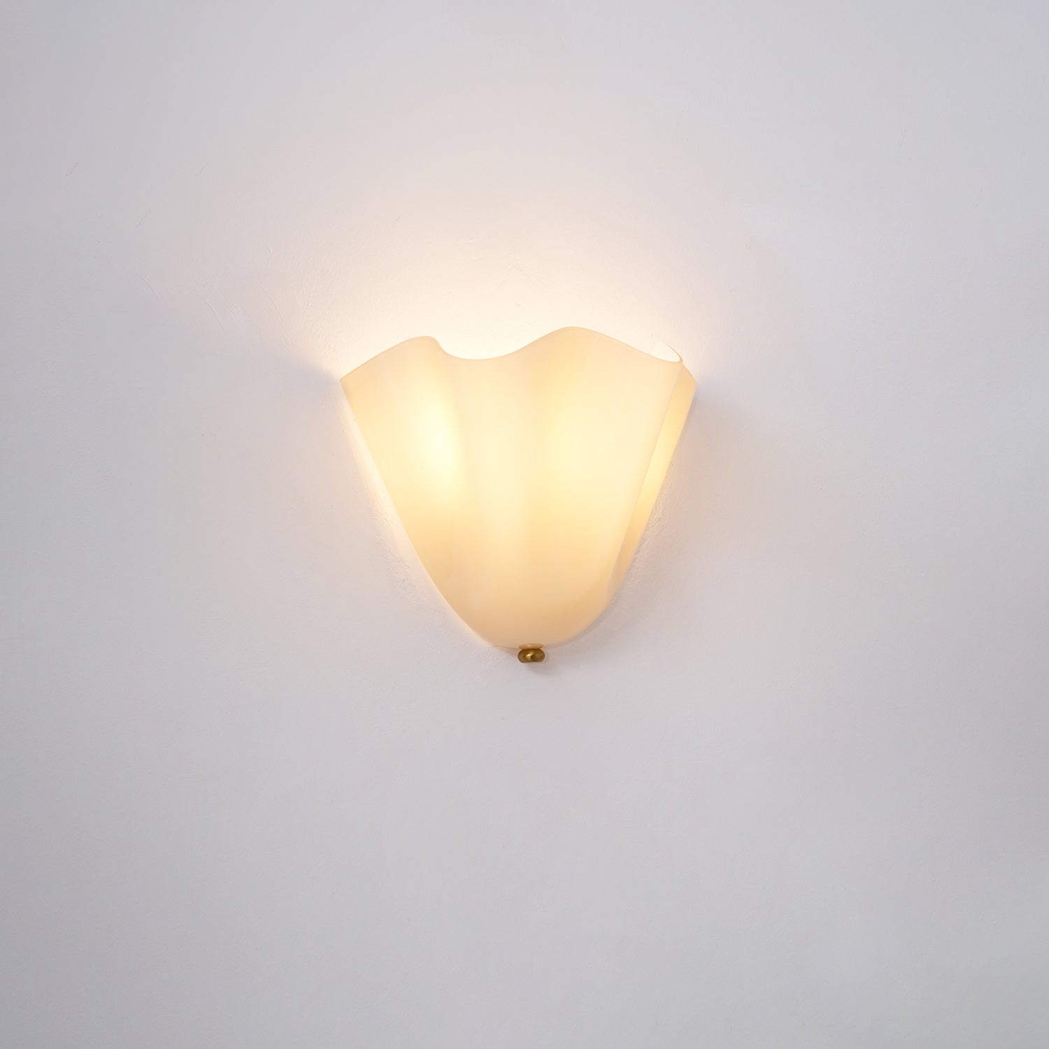 Elara Petal Glass Wall Sconce
