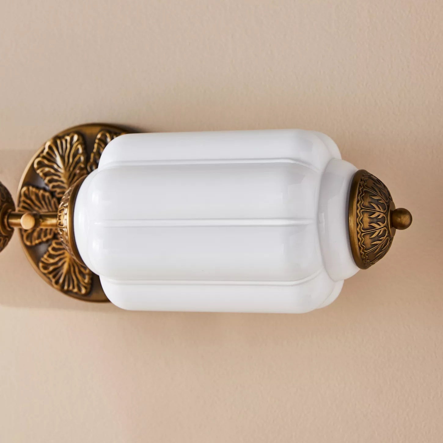 Eloise Glass Wall Lamp