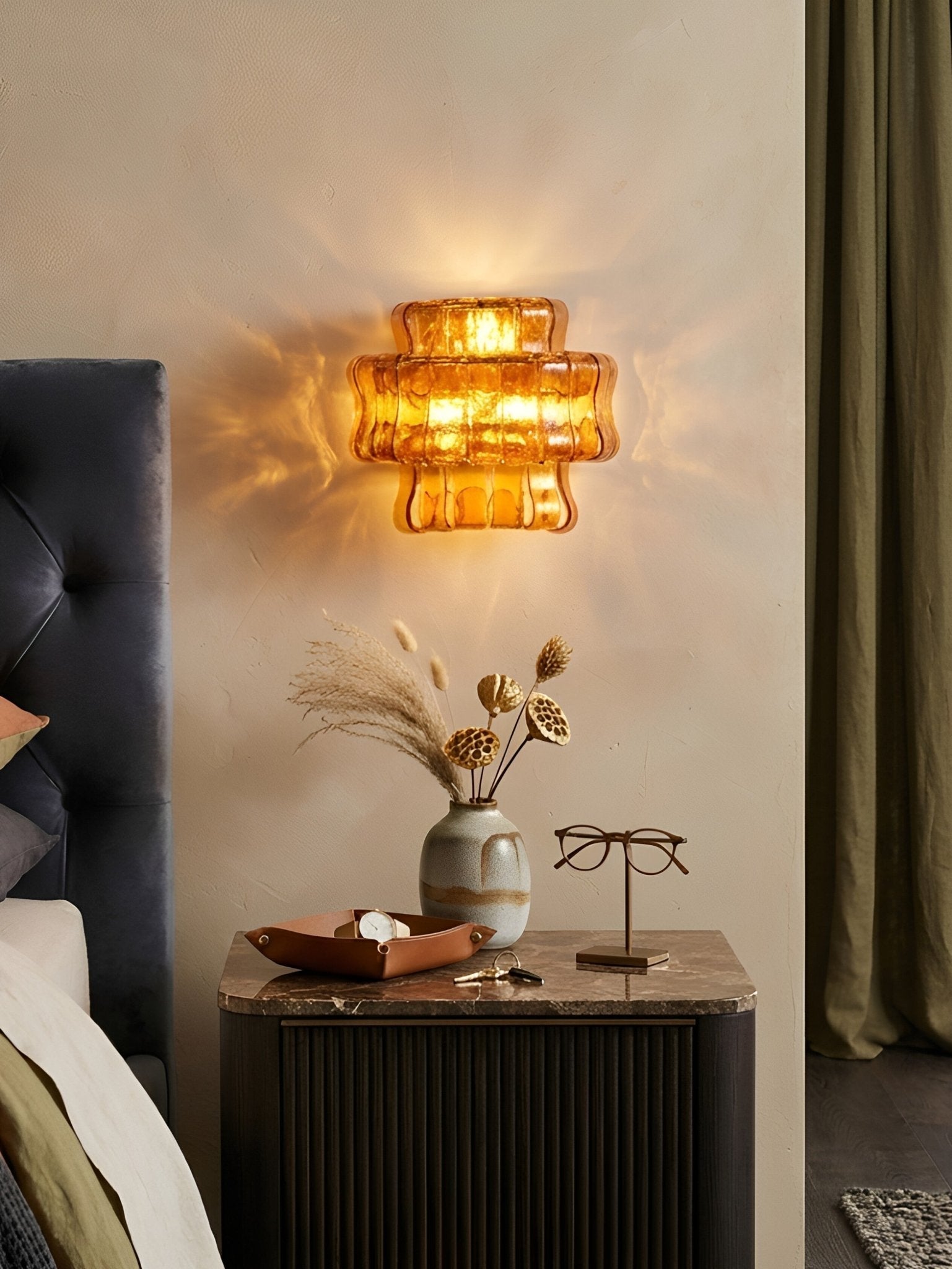 Elvaren Sculptural Wall Sconce