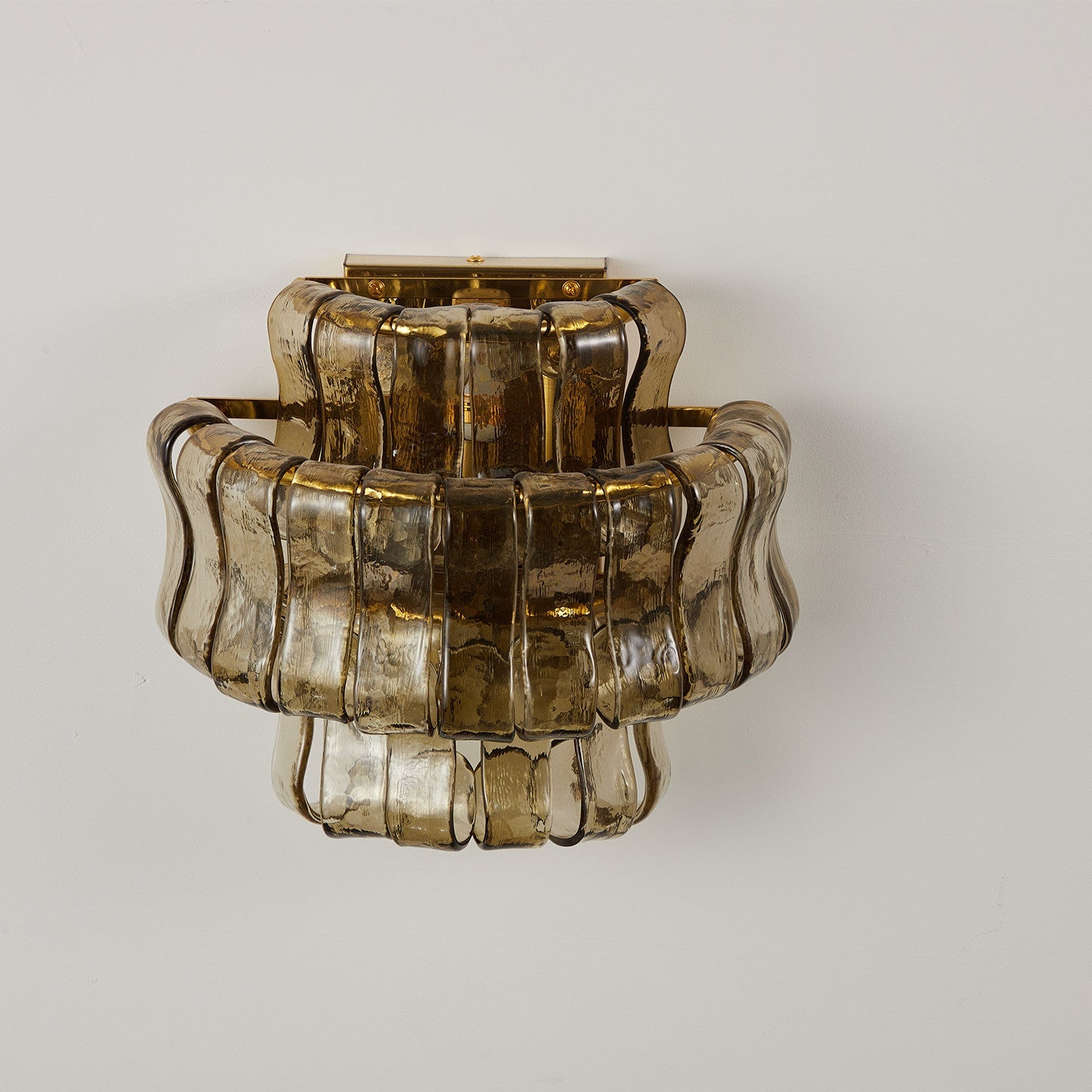 Elvaren Sculptural Wall Sconce