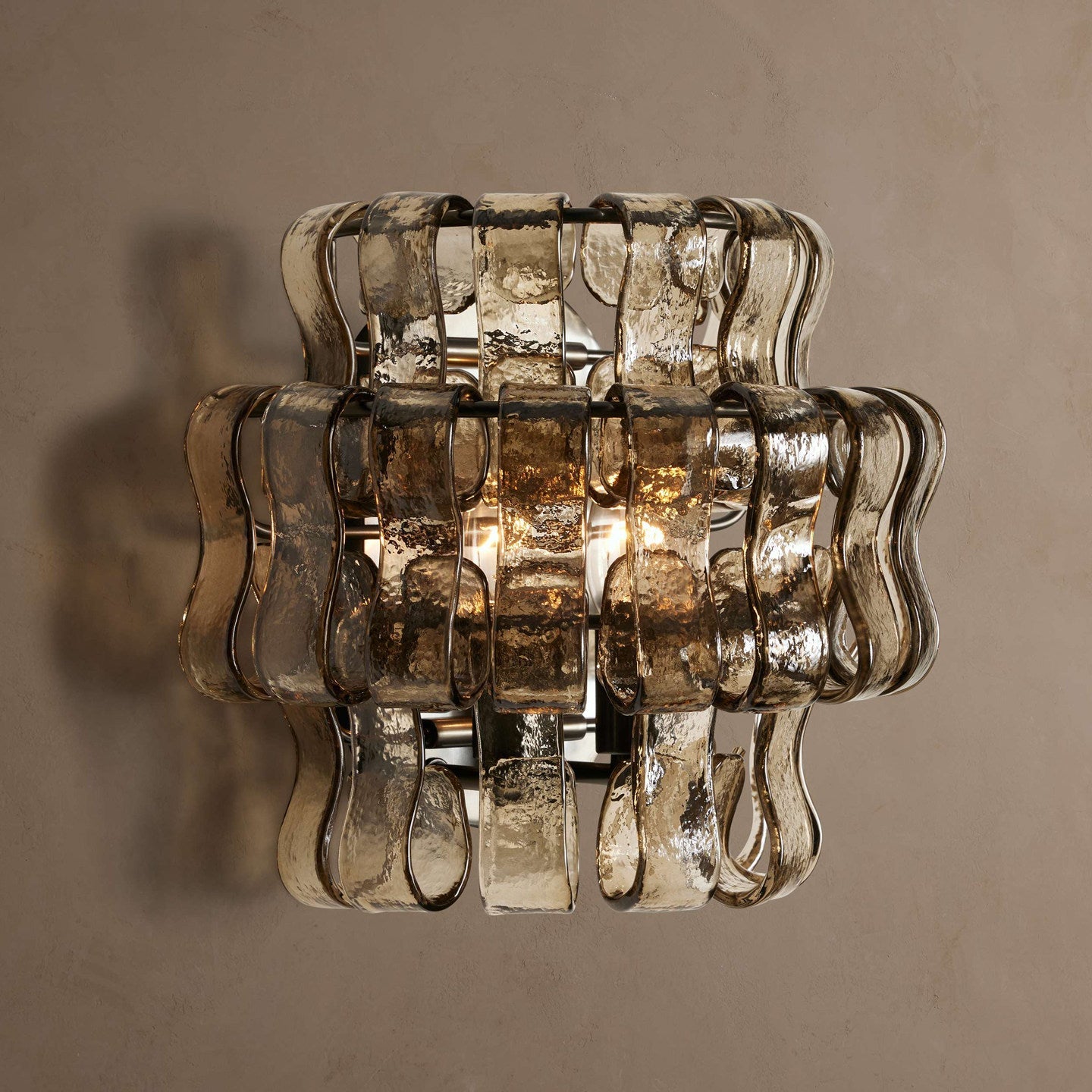 Elvaren Sculptural Wall Sconce