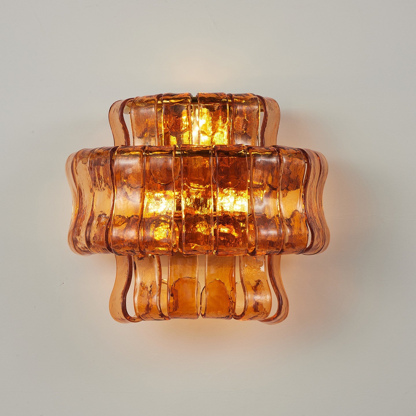 Elvaren Sculptural Wall Sconce