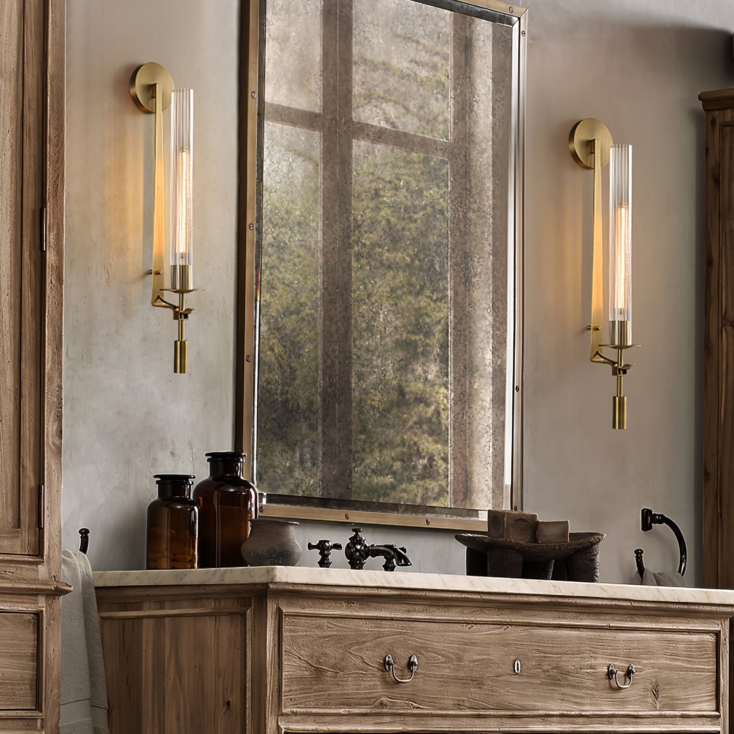 Fontanelle Sconce