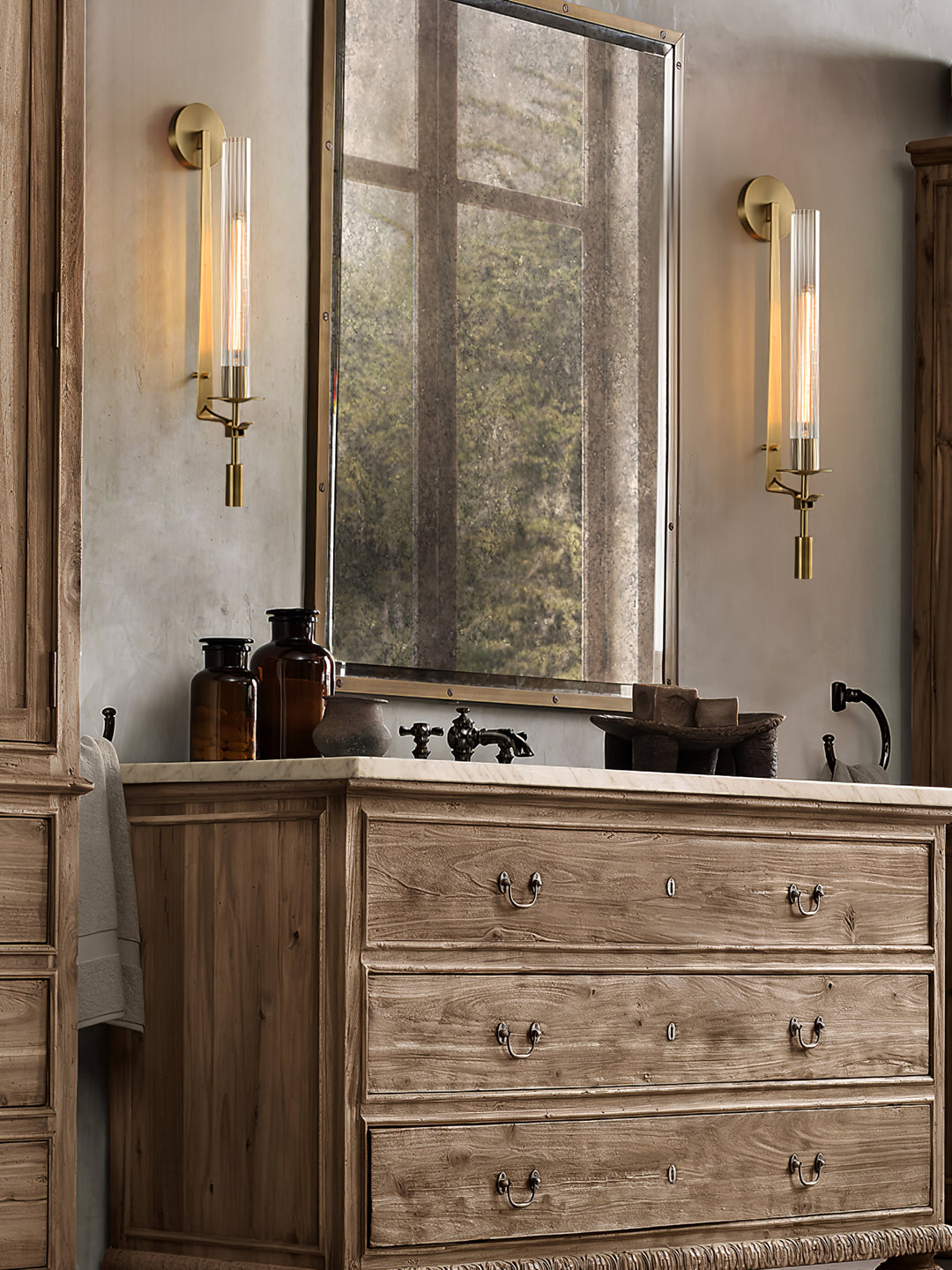 Fontanelle Sconce