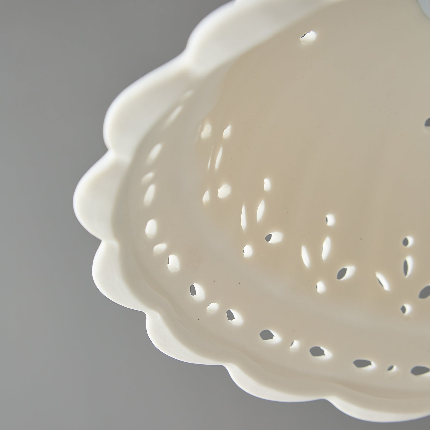 Lacelle Porcelain Pendant Lamp