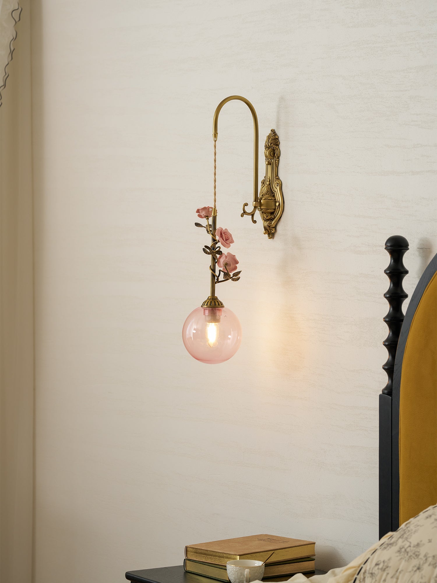 Lunafleur Wall Lamp