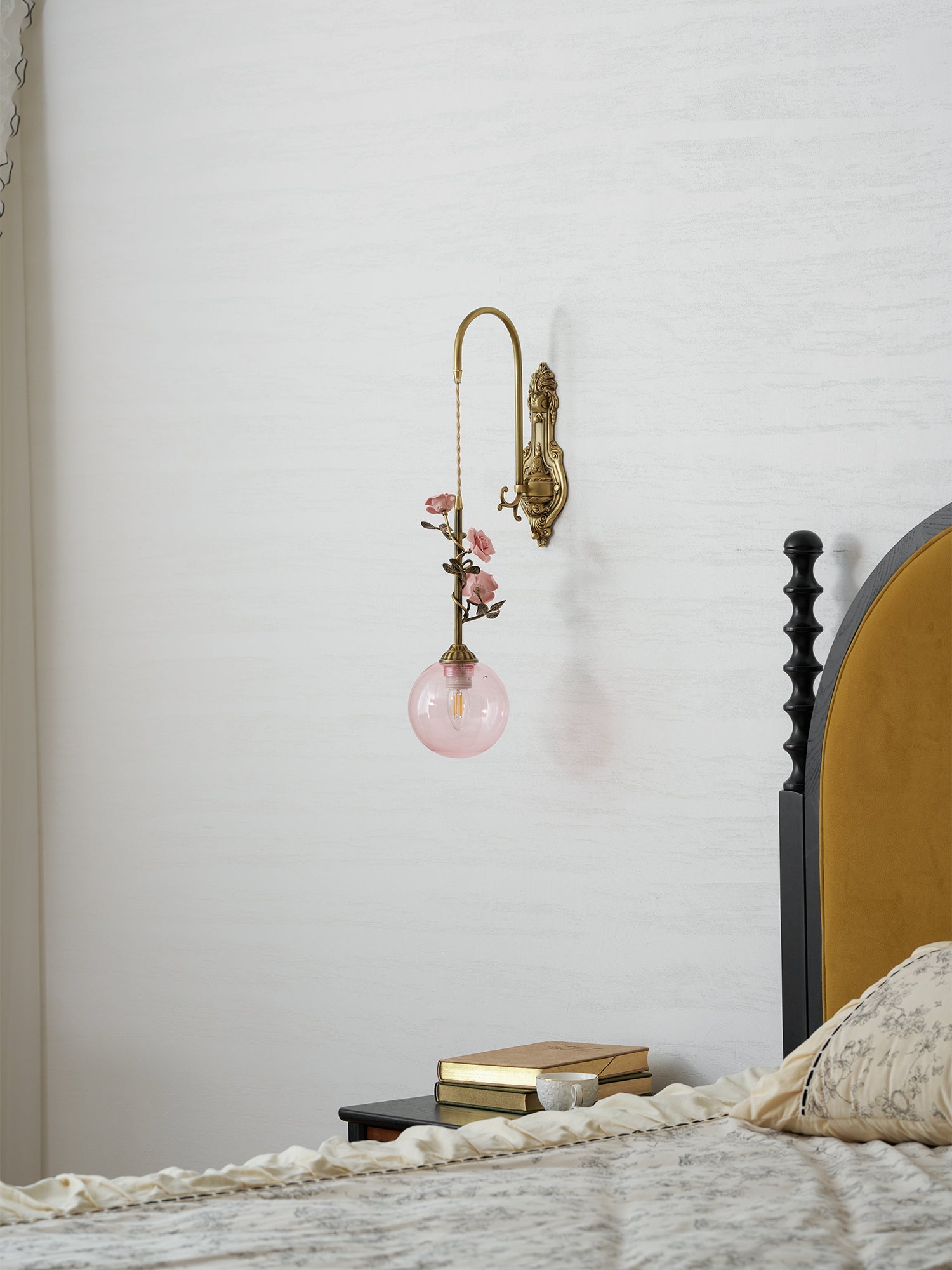 Lunafleur Wall Lamp