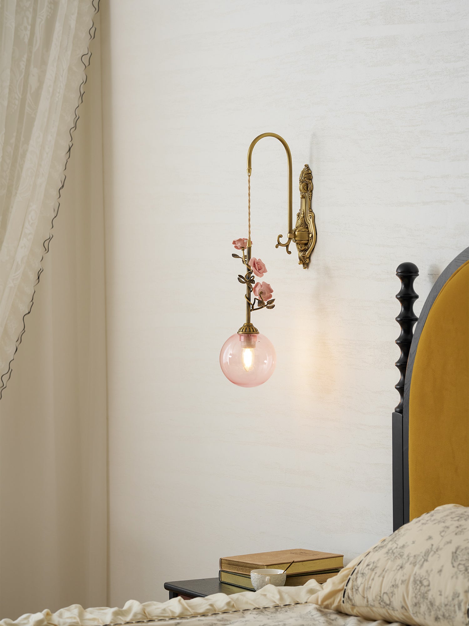 Lunafleur Wall Lamp