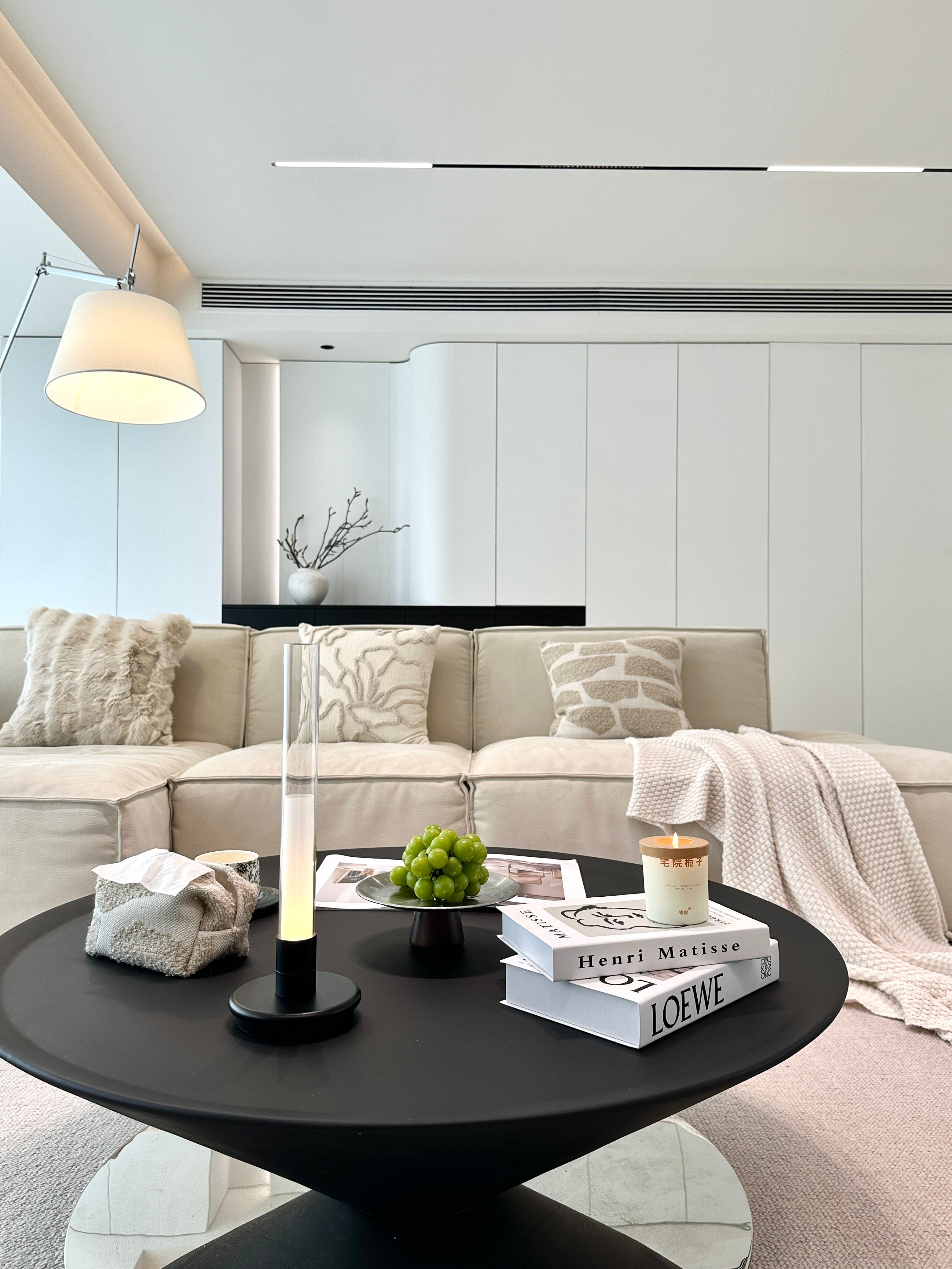 Lunor Column Rechargeable Table Lamp