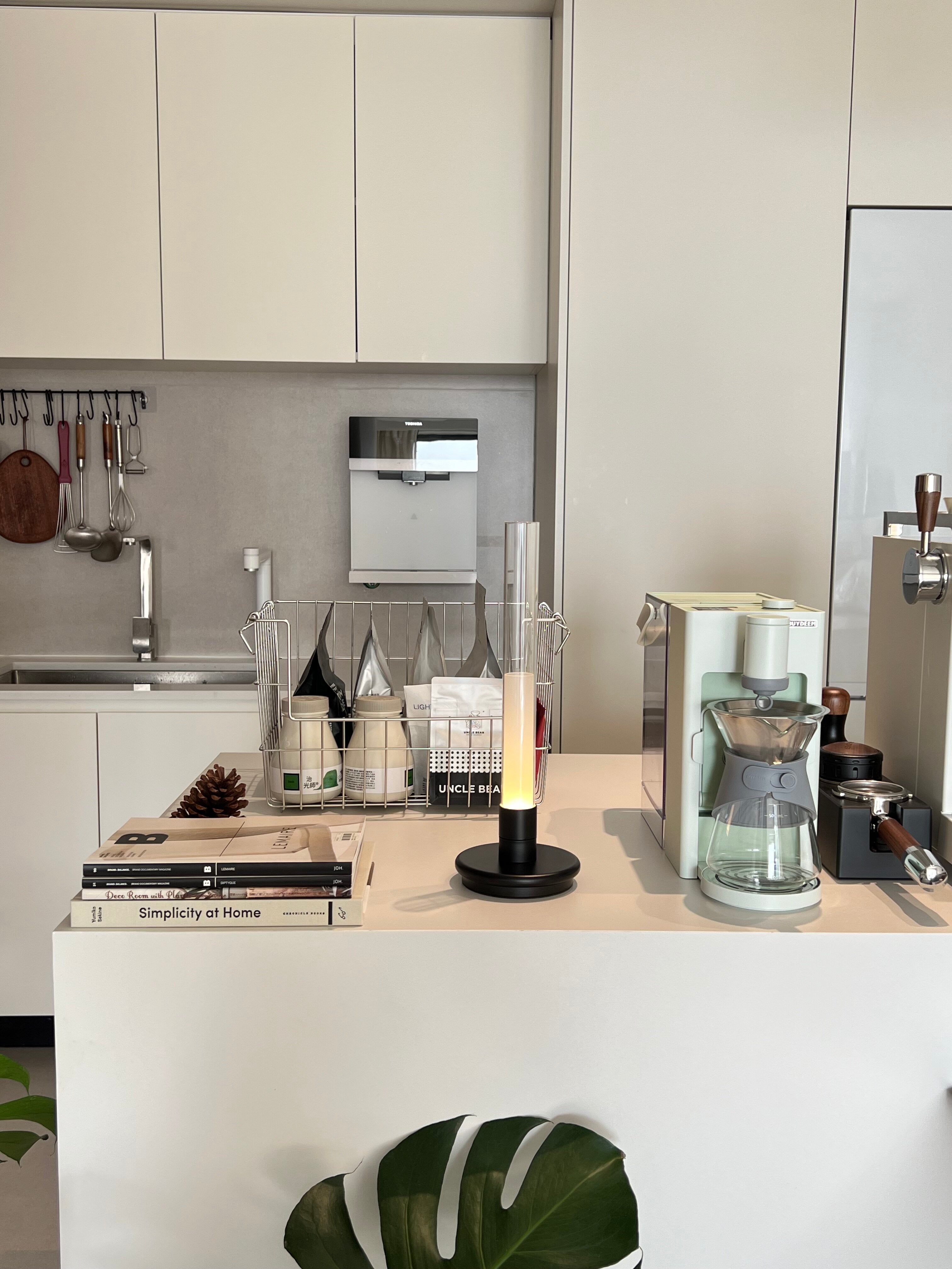 Lunor Column Rechargeable Table Lamp