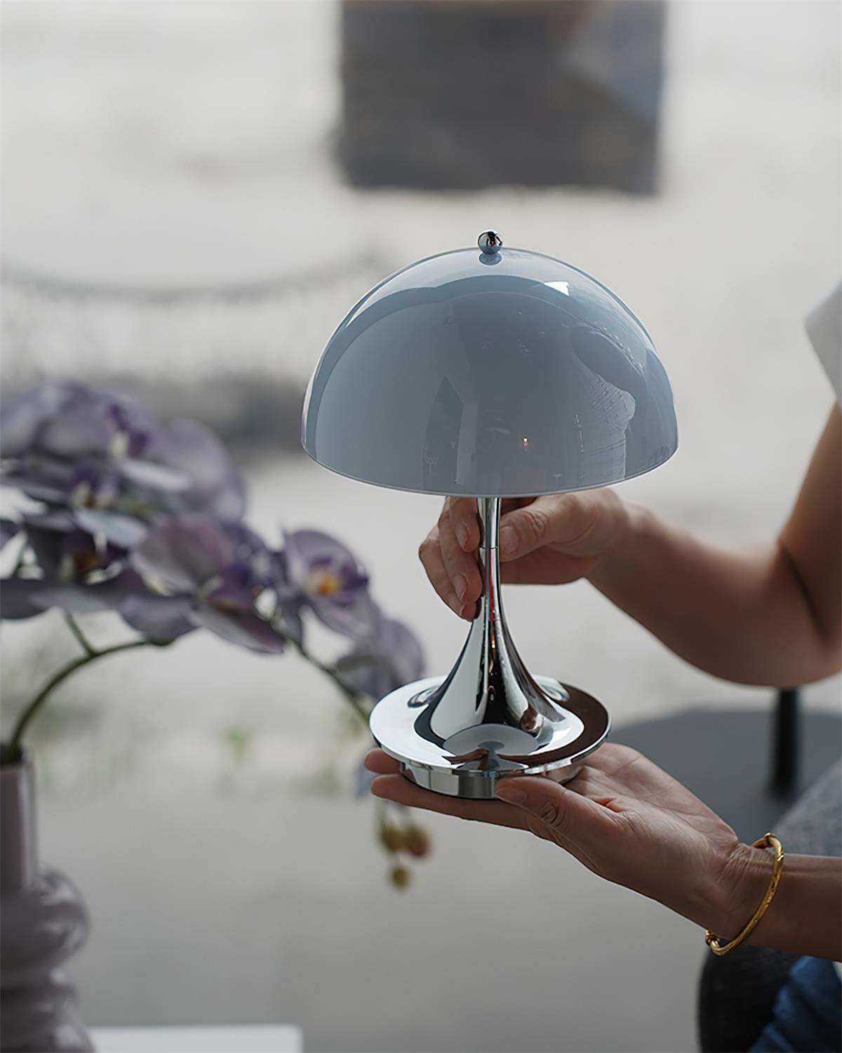 Lunora Dome Rechargeable Table Lamp