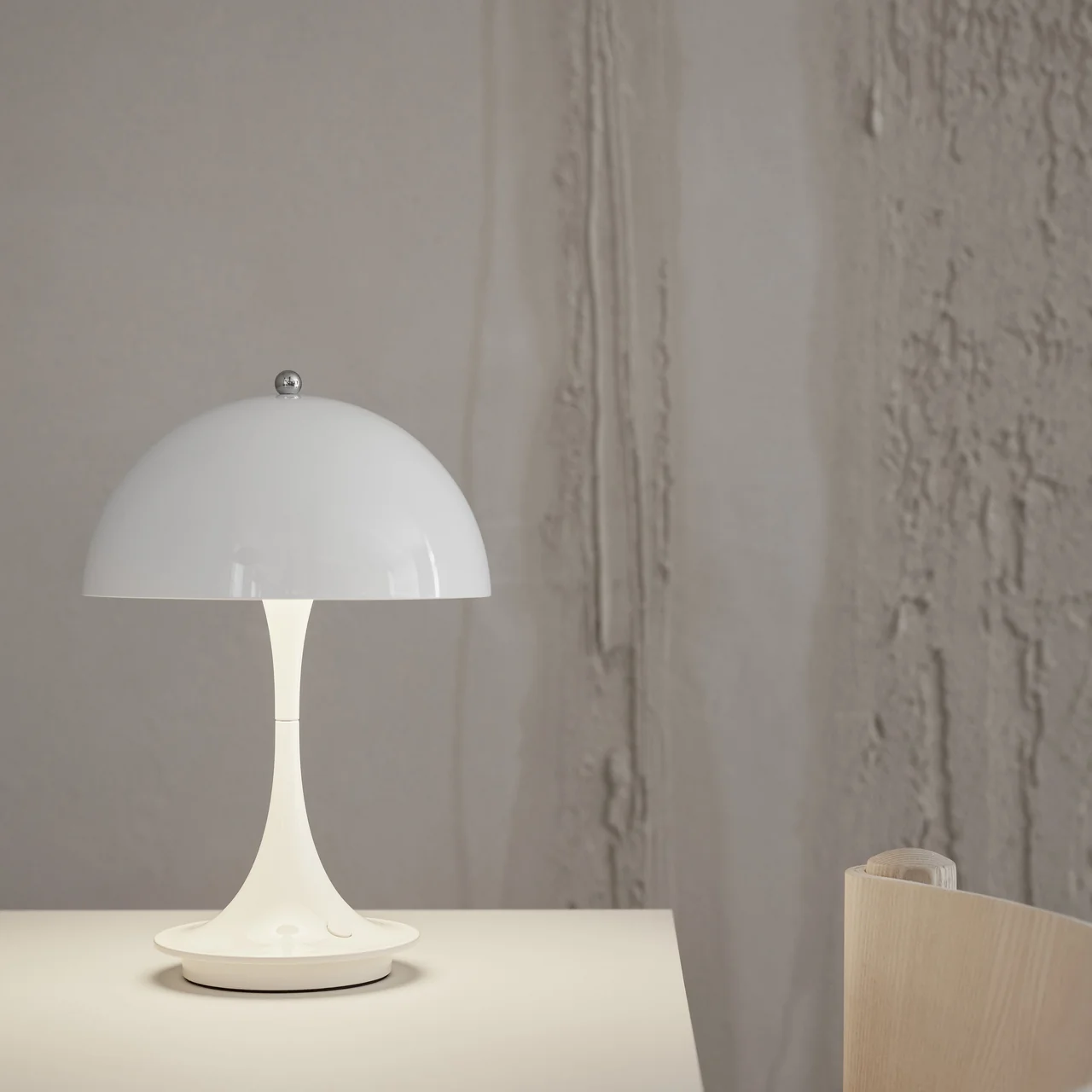 Lunora Dome Rechargeable Table Lamp